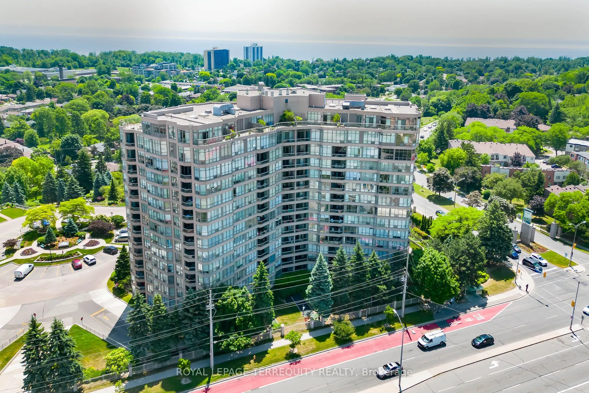 10 Guildwood Parkway, #629