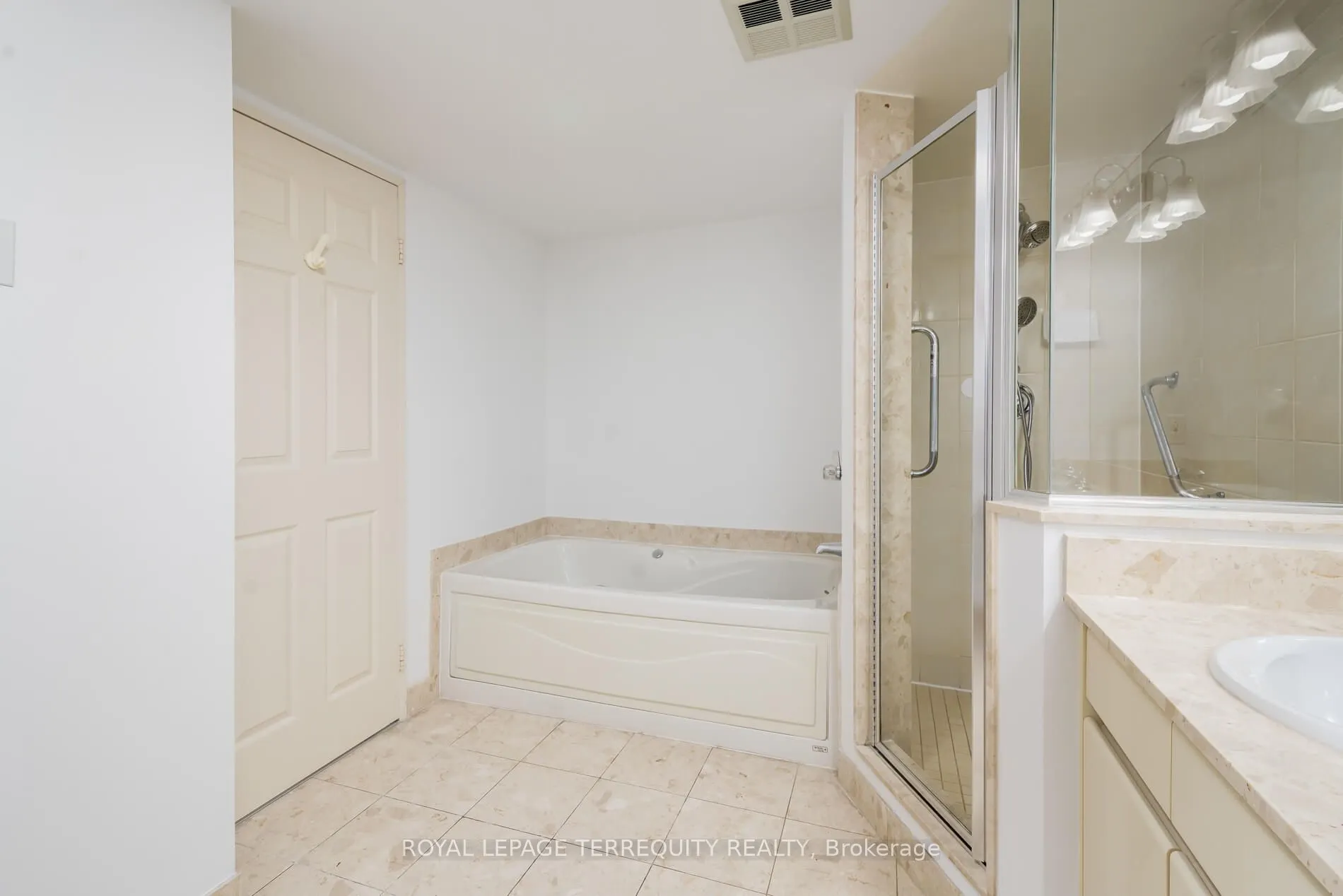 10 Guildwood Parkway, #629