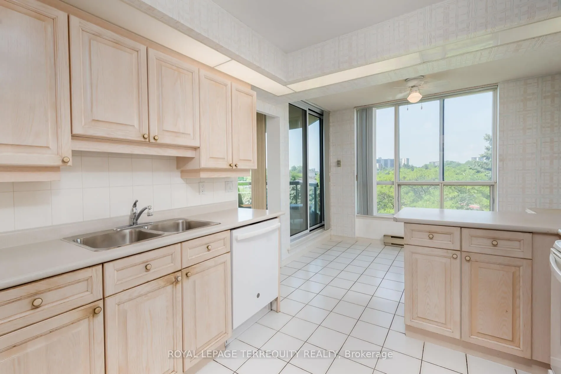 10 Guildwood Parkway, #629