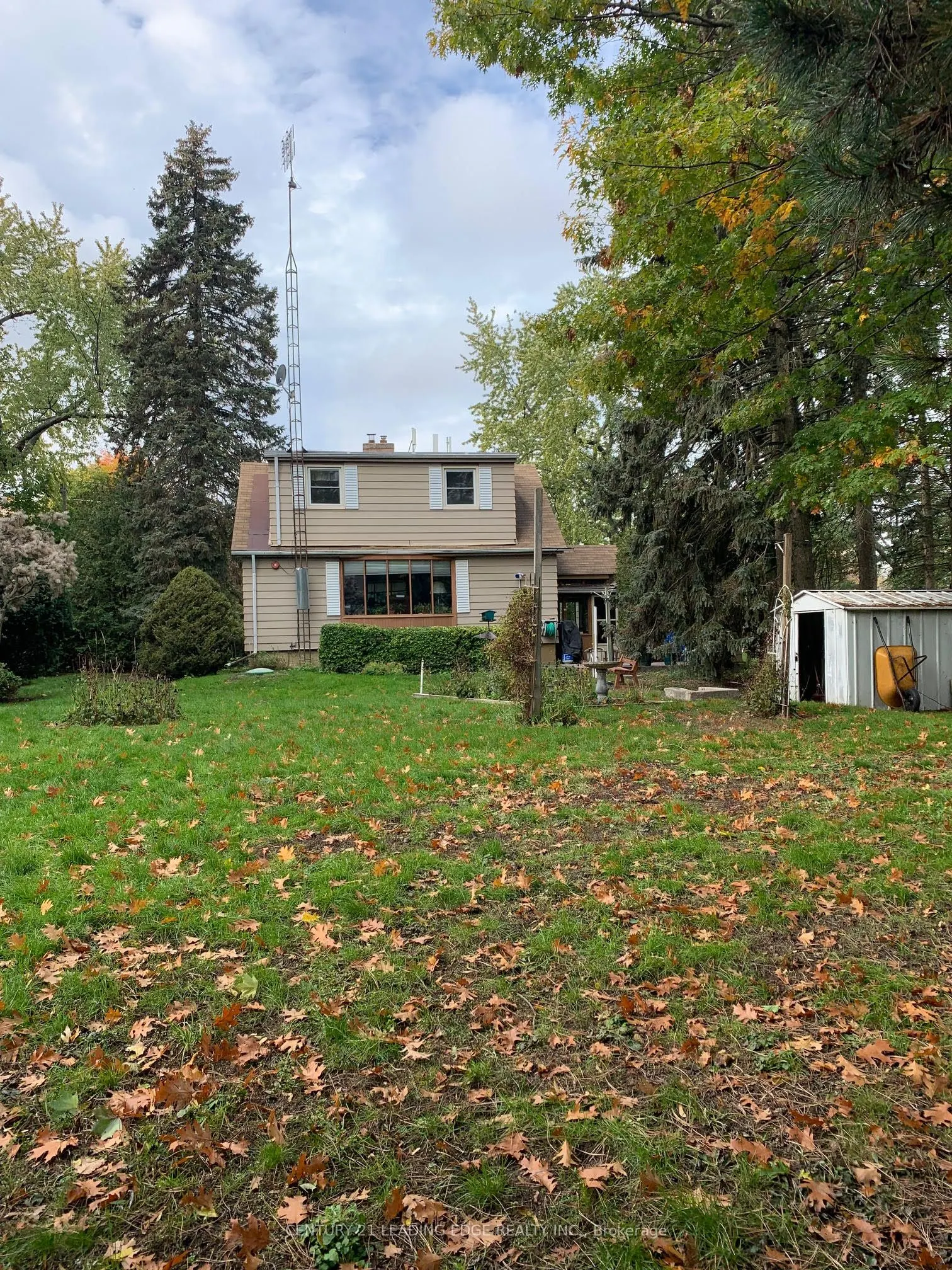 21 Faircroft Boulevard