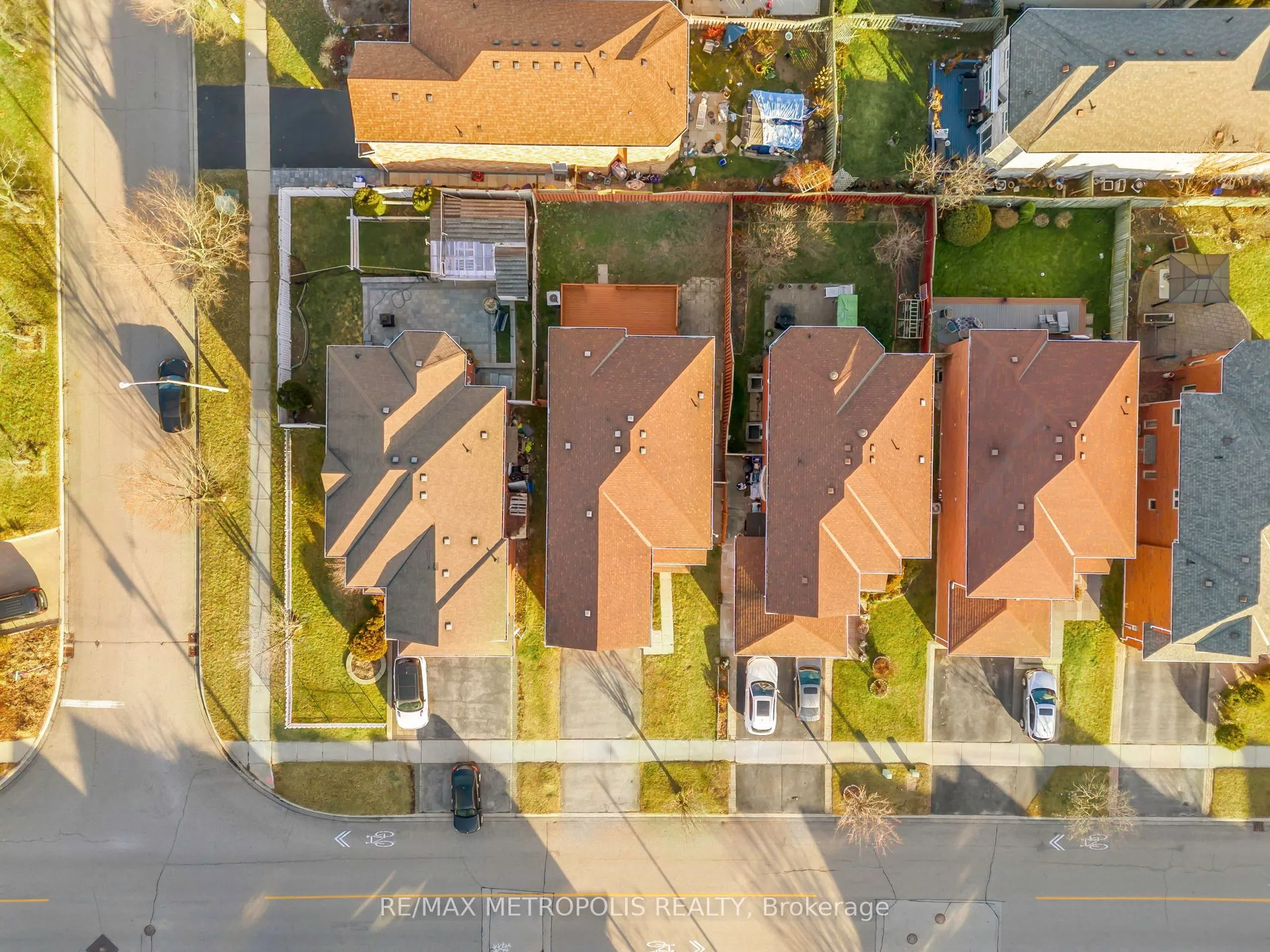 345 Old Harwood Avenue