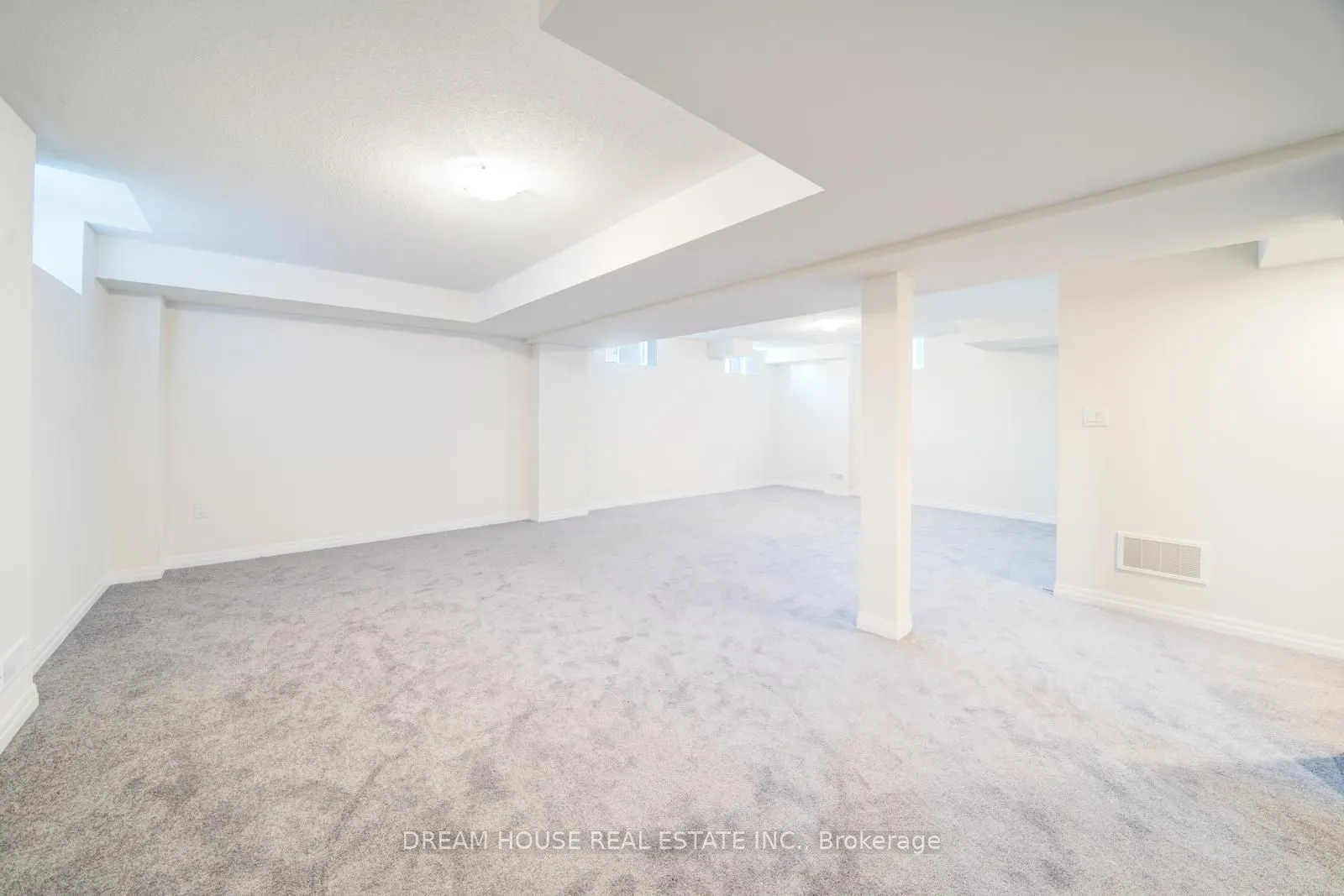 11 Northrop Avenue