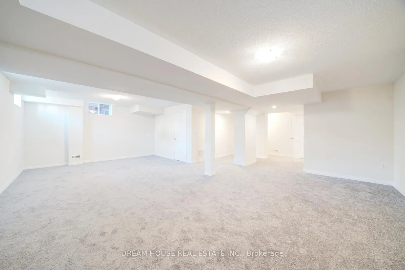 11 Northrop Avenue