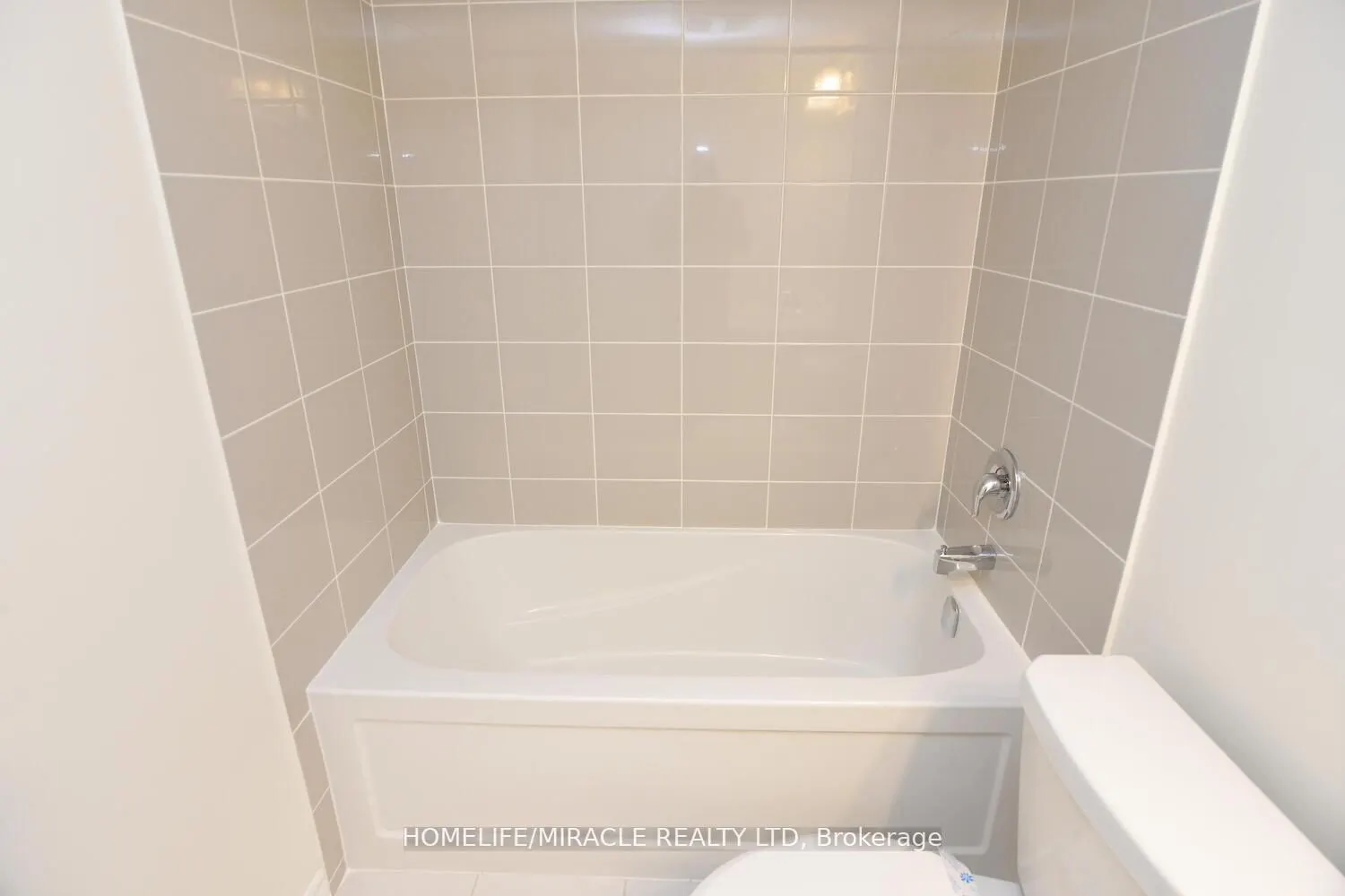 1081 Danforth Road E, #113