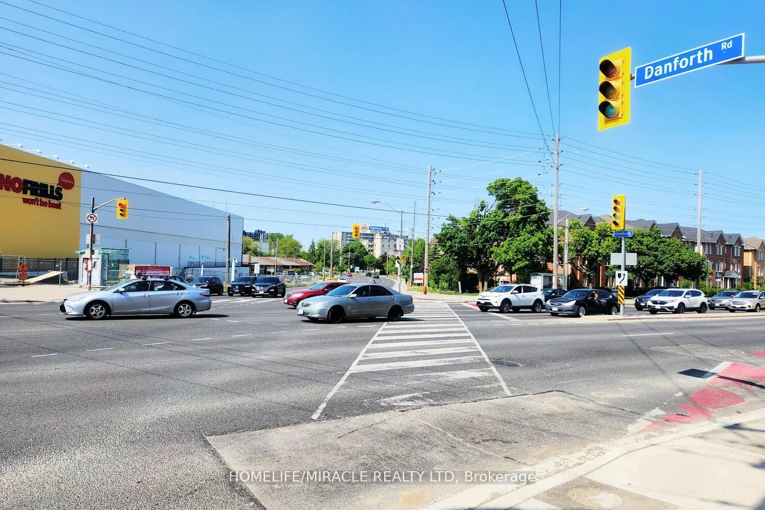 1081 Danforth Road E, #113