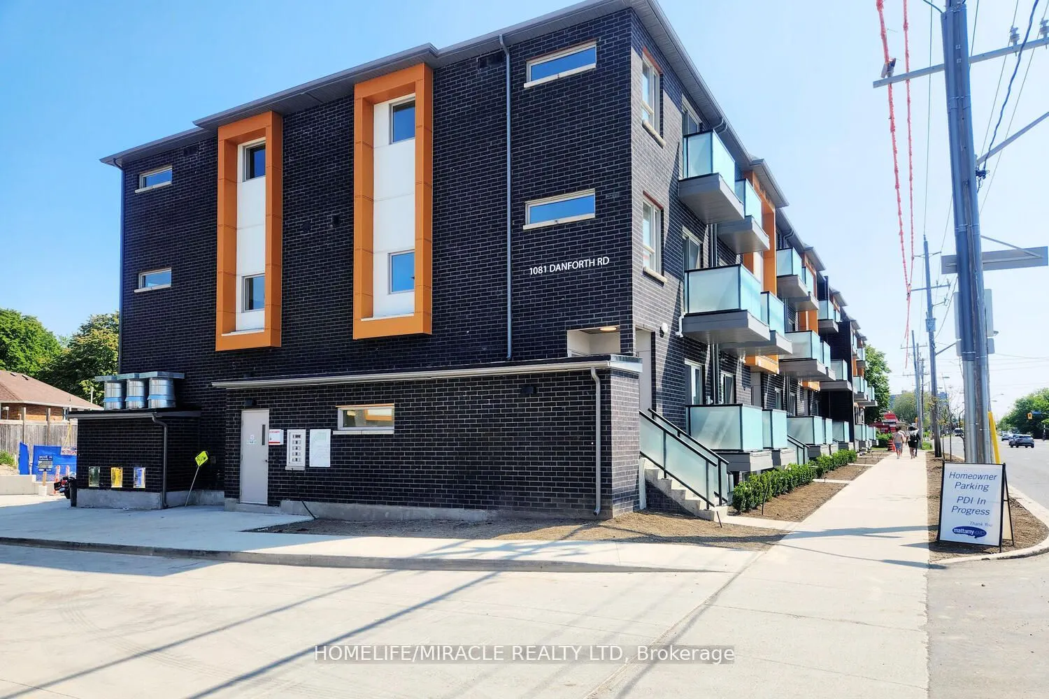 1081 Danforth Road E, #113