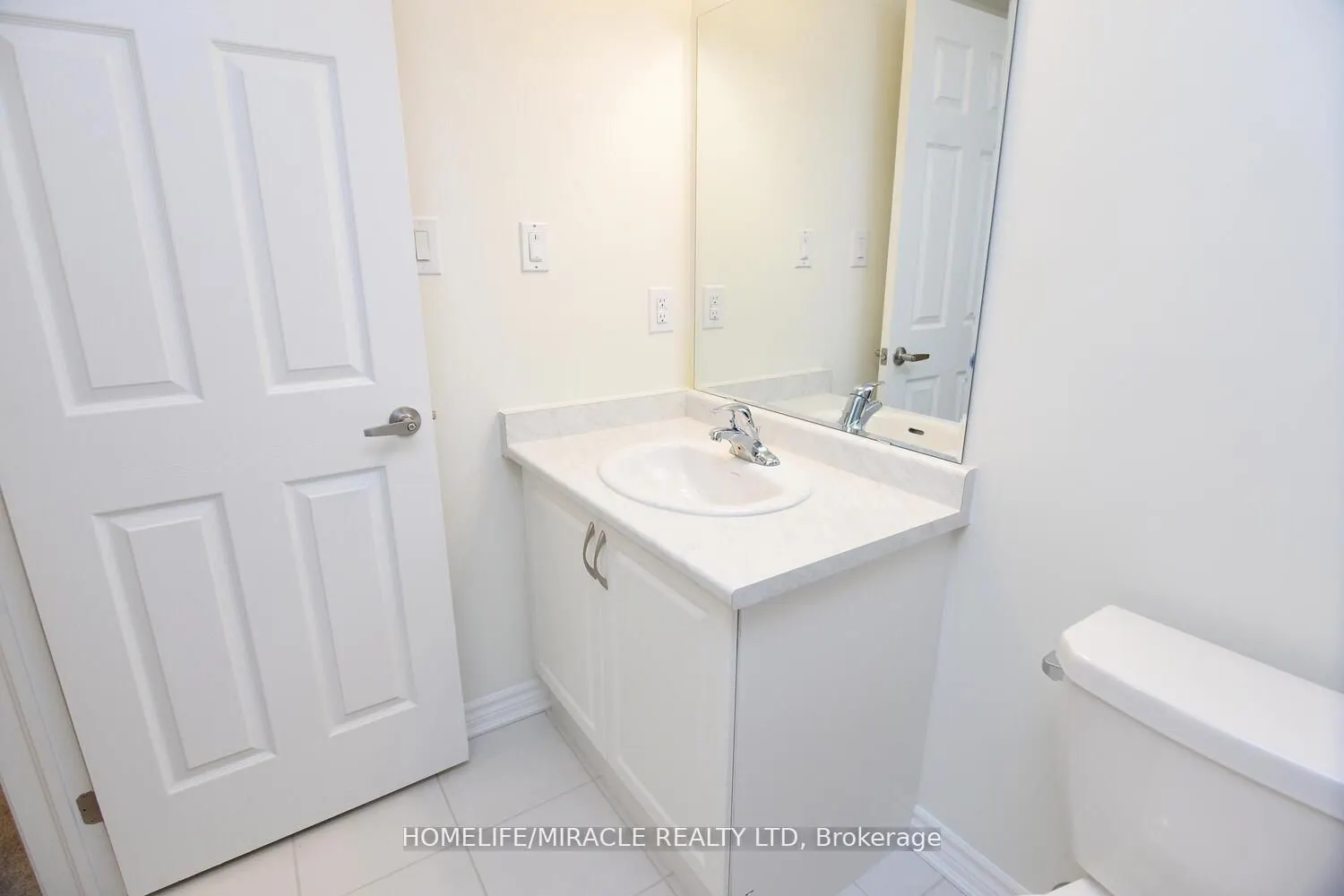 1081 Danforth Road E, #113