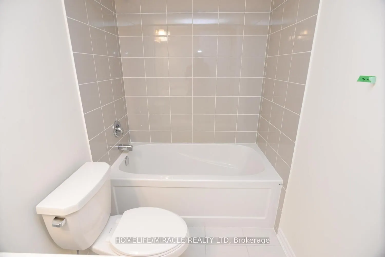 1081 Danforth Road E, #113