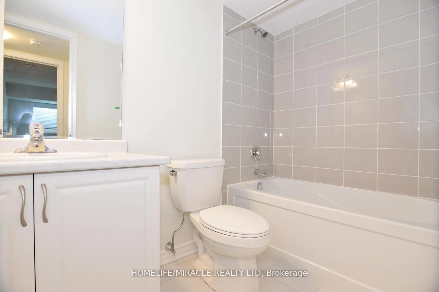 1081 Danforth Road E, #113