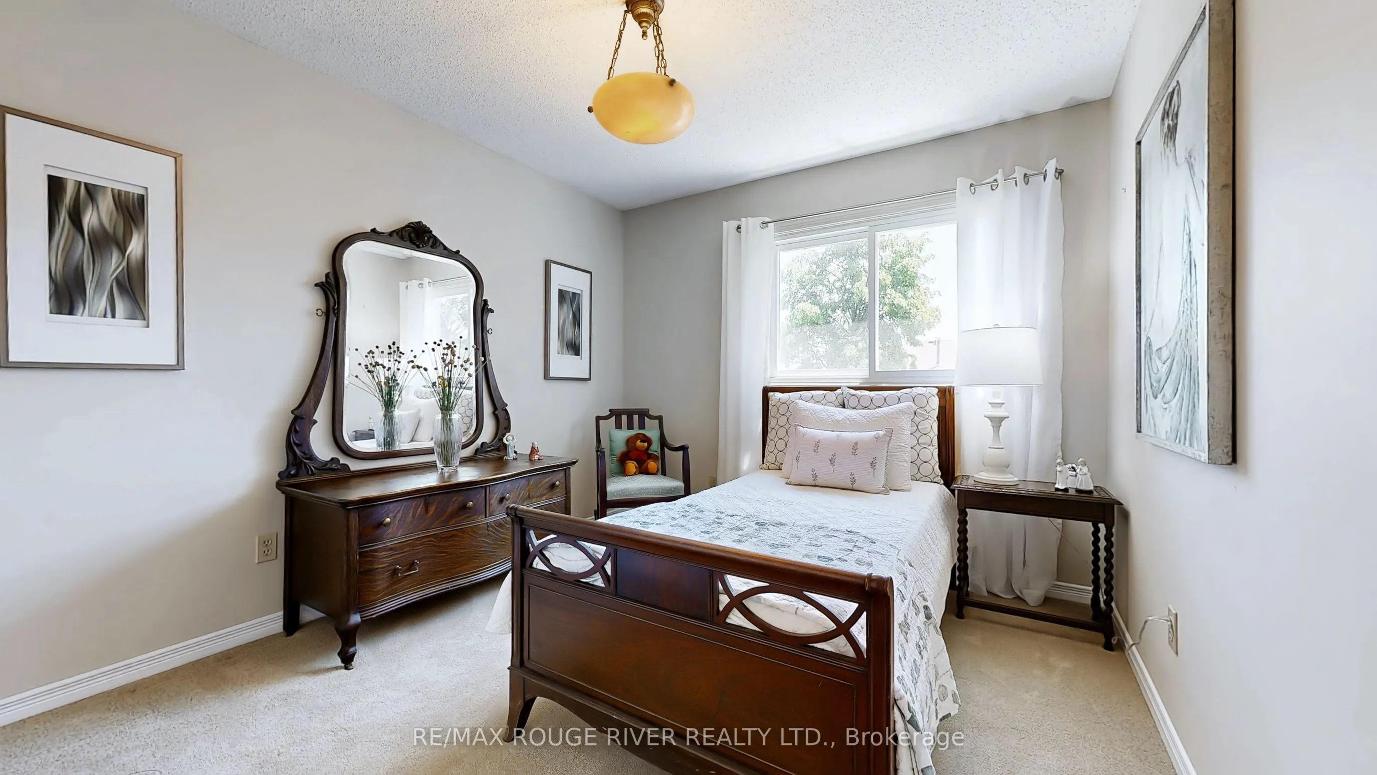 1009 Maury Crescent