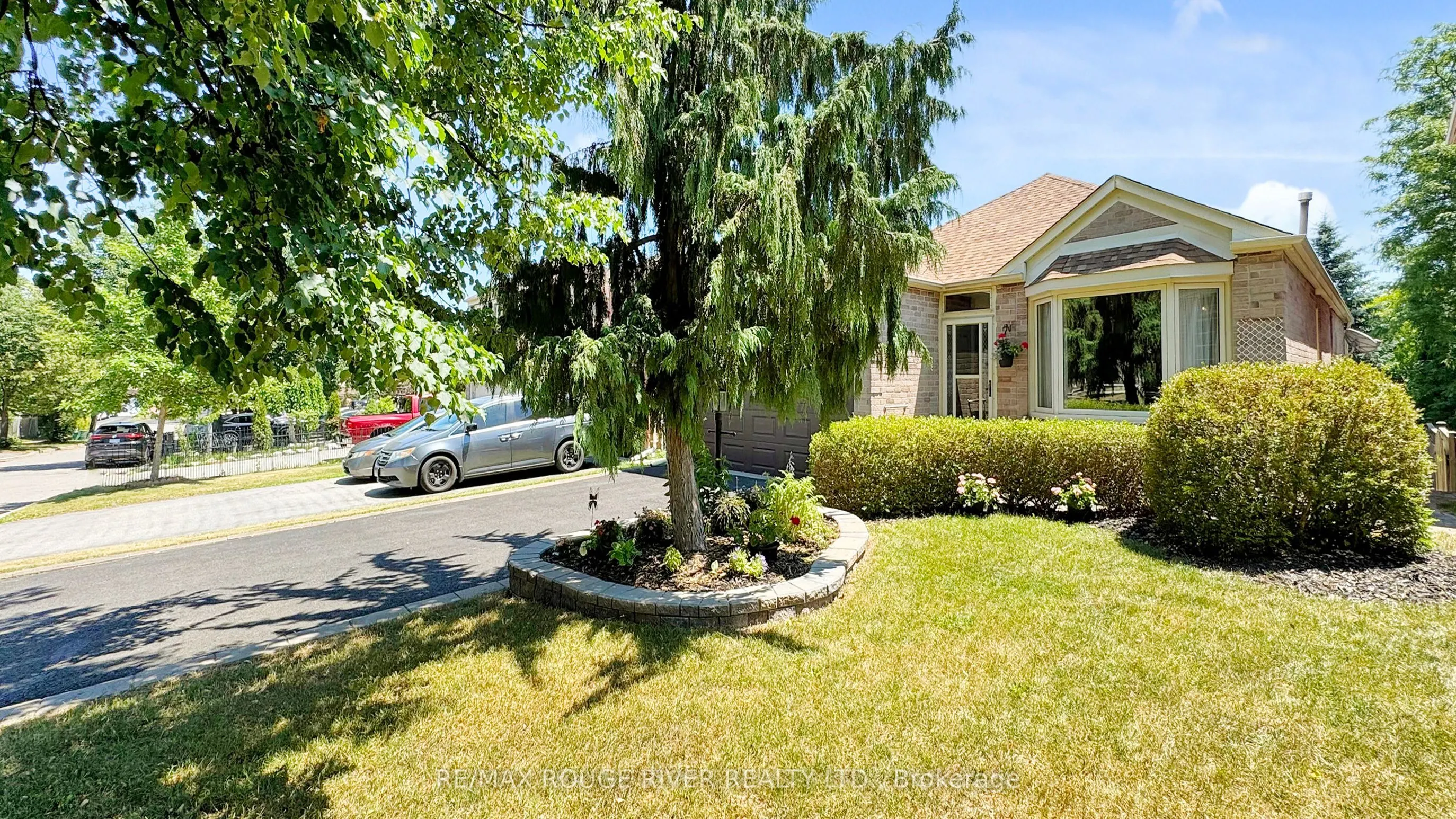 1009 Maury Crescent
