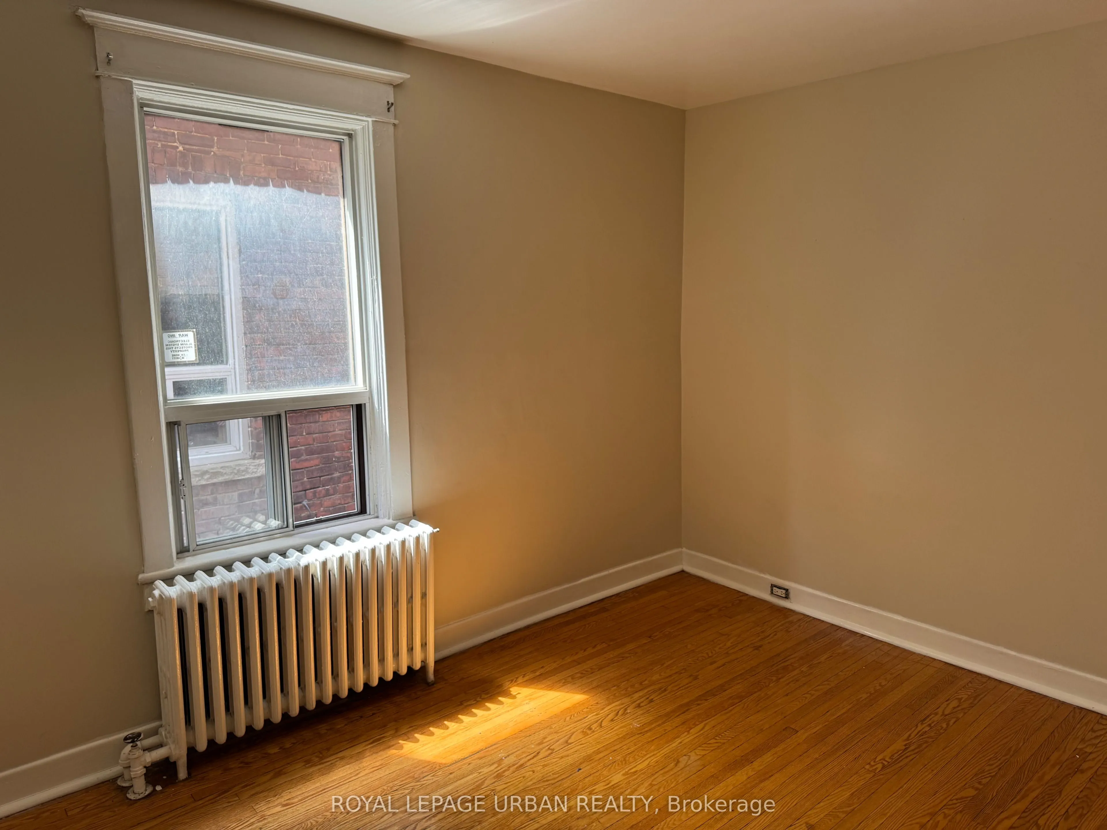 919 Carlaw Avenue, #2nd Floor