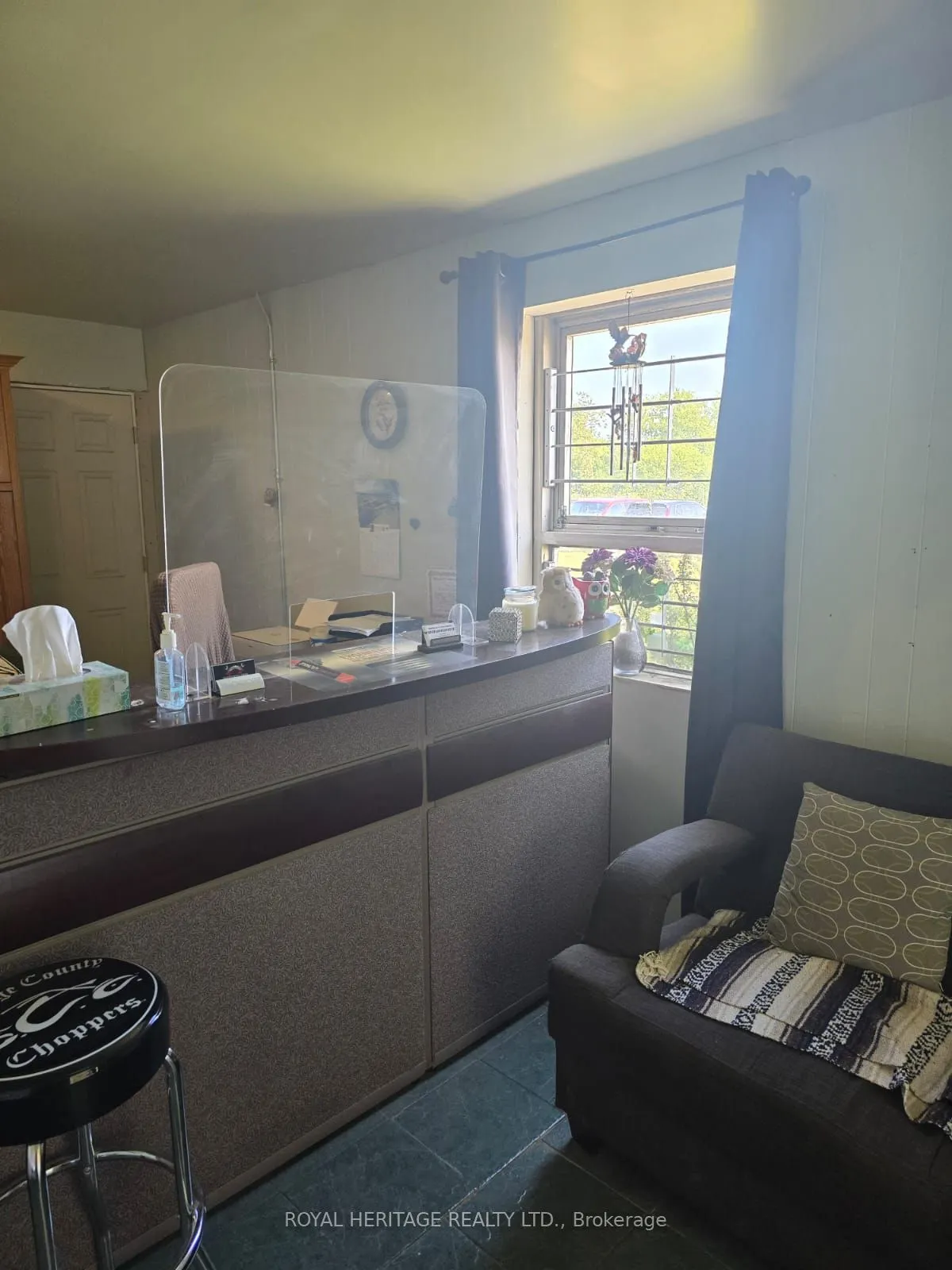 415 Mackenzie Avenue, #Unit B