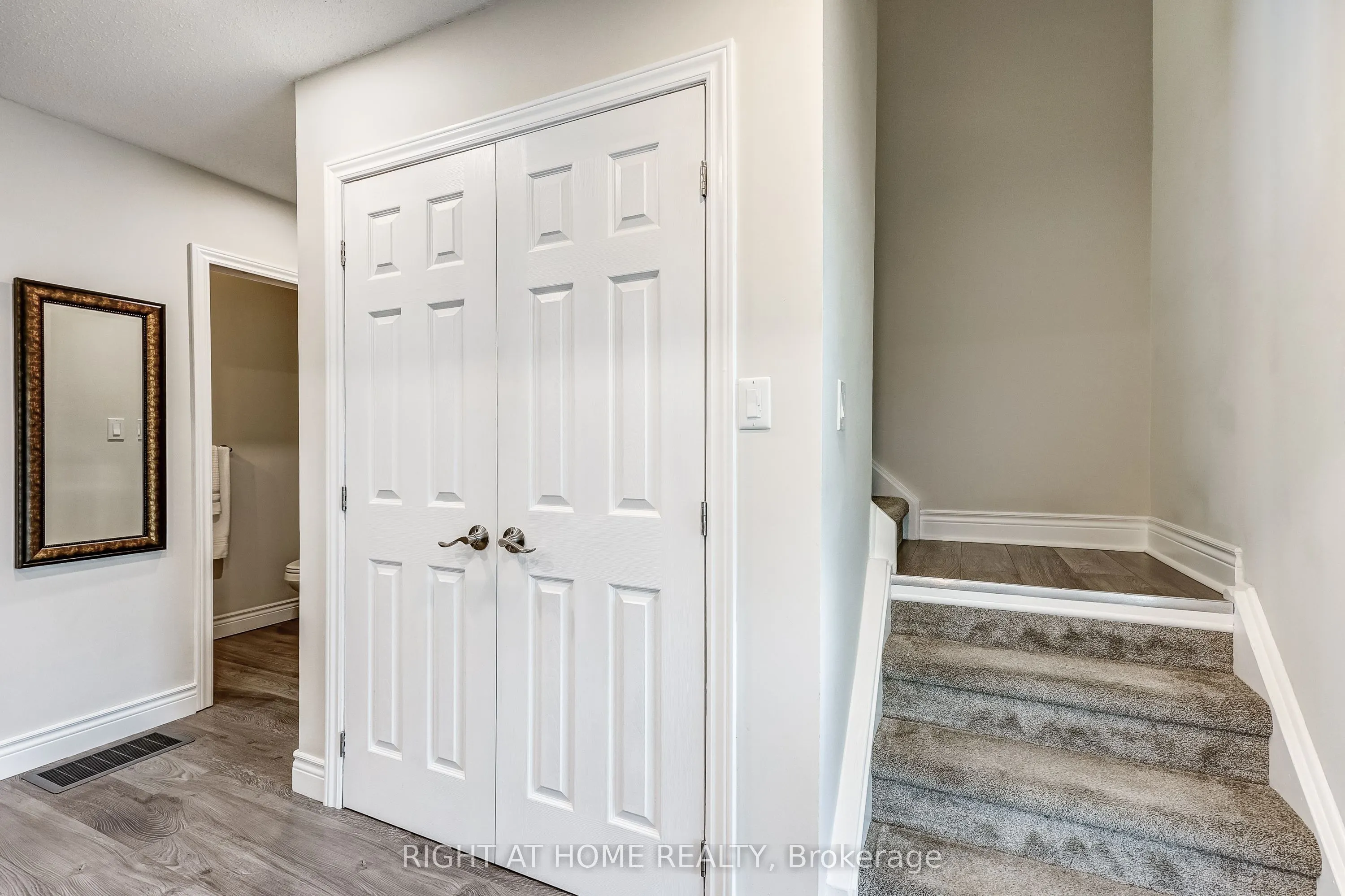 8 Doreen Crescent