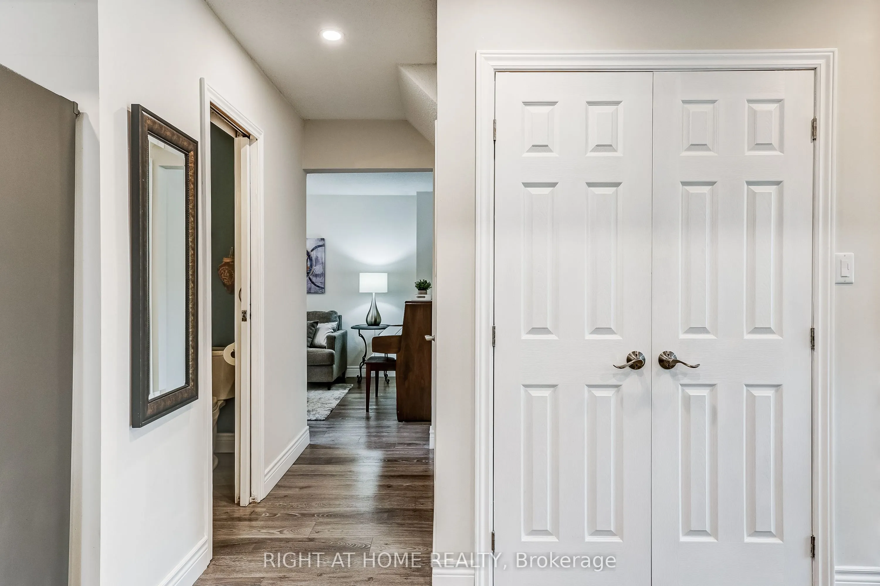 8 Doreen Crescent