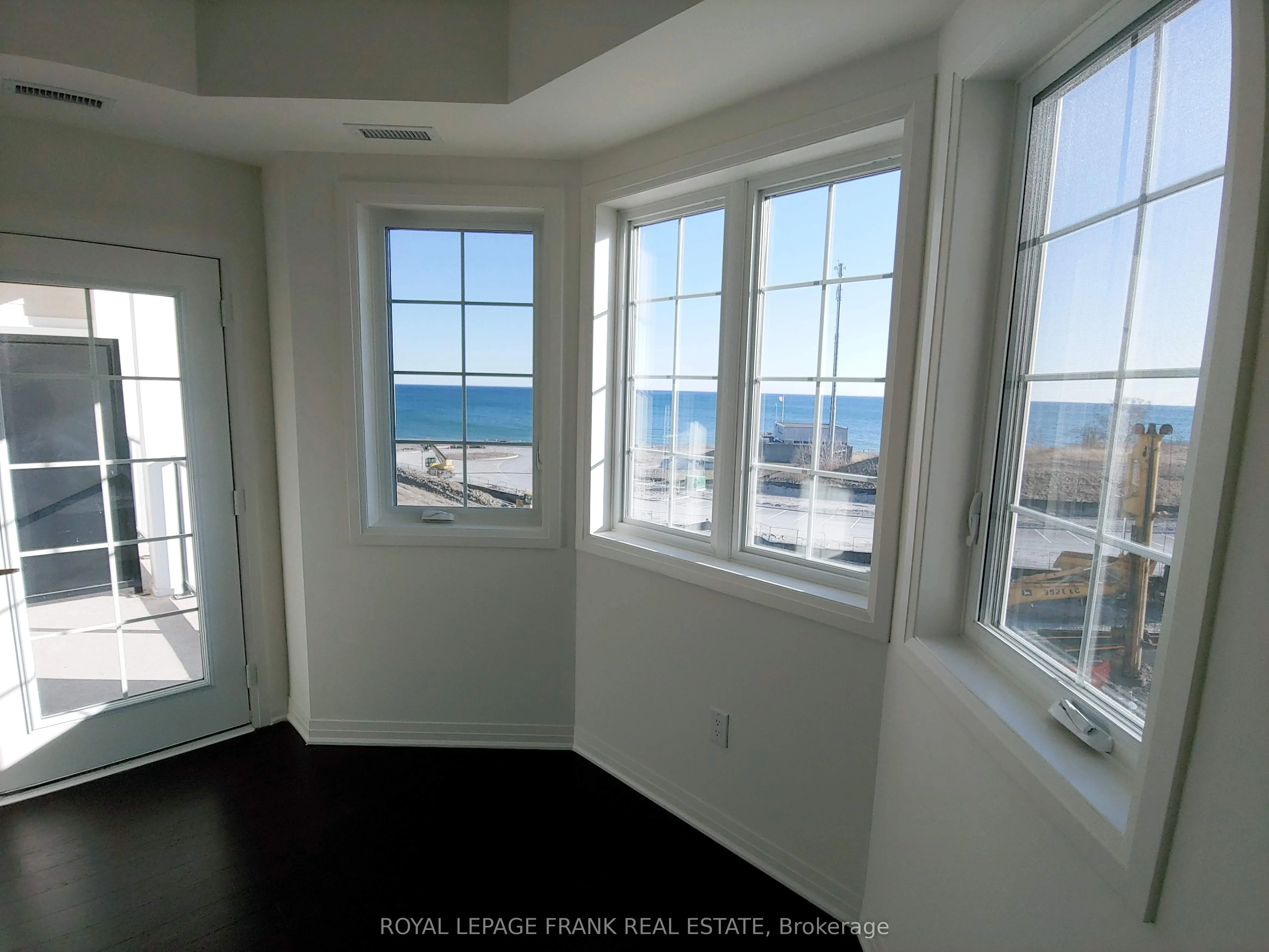 70 Shipway Ave Avenue, #401