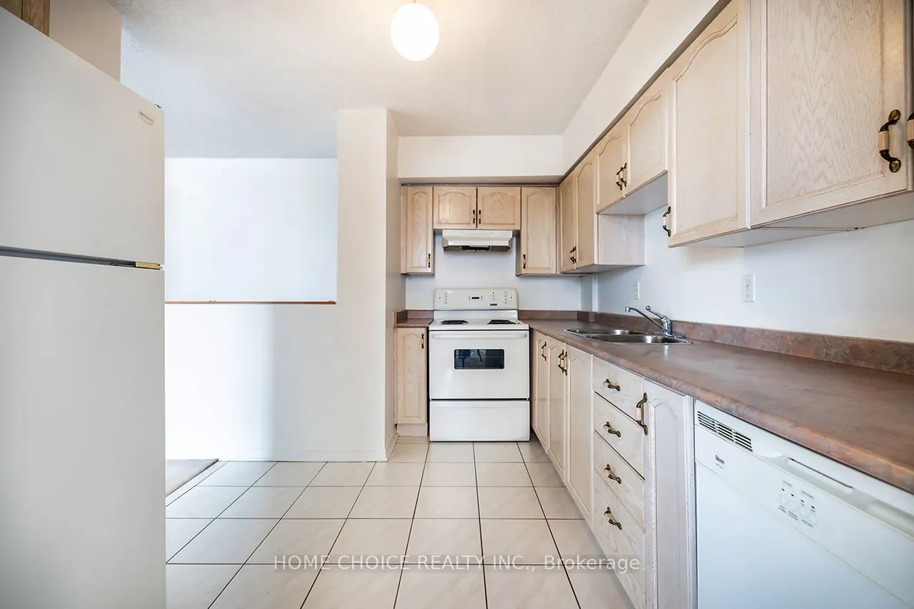 454 Centre Street, #412