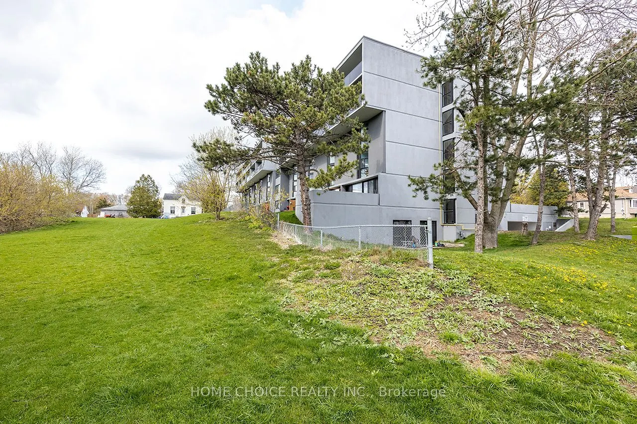 454 Centre Street, #412