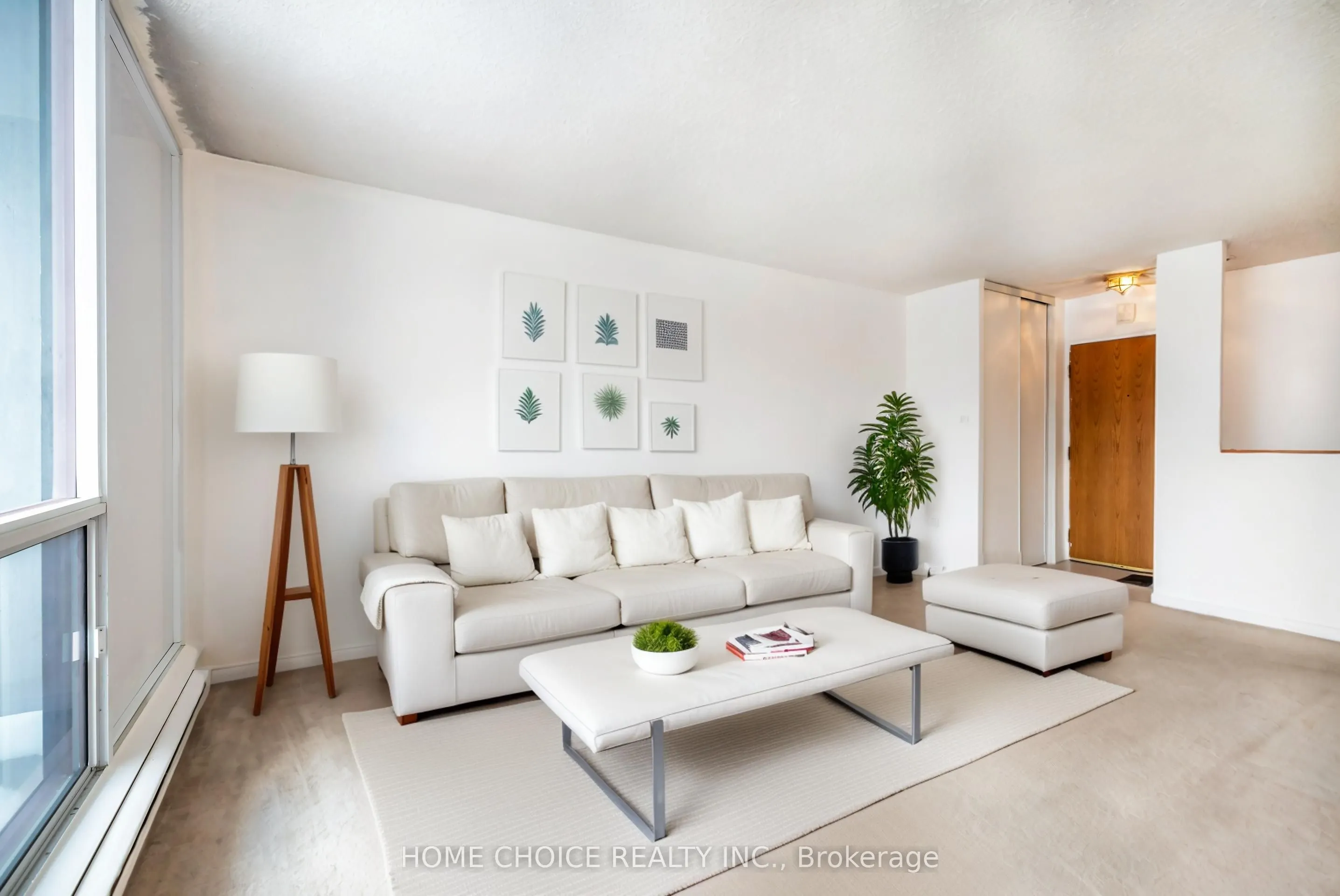 454 Centre Street, #412