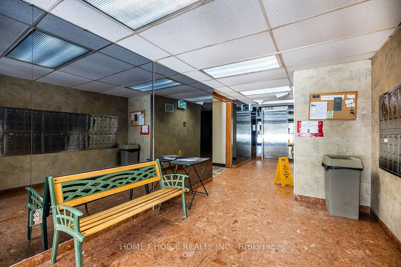 454 Centre Street, #412