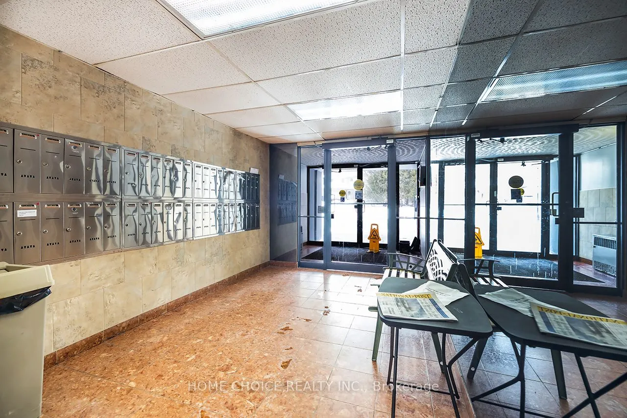 454 Centre Street, #412