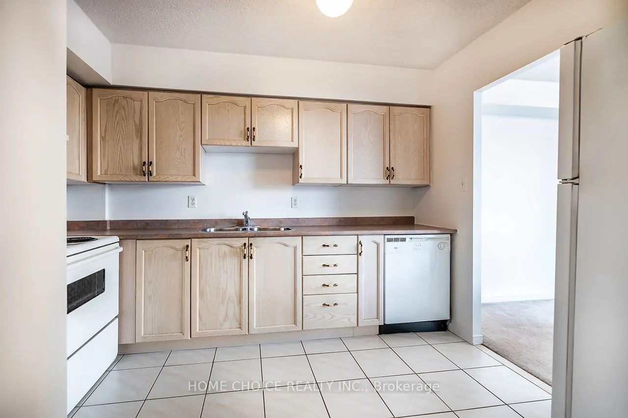 454 Centre Street, #412