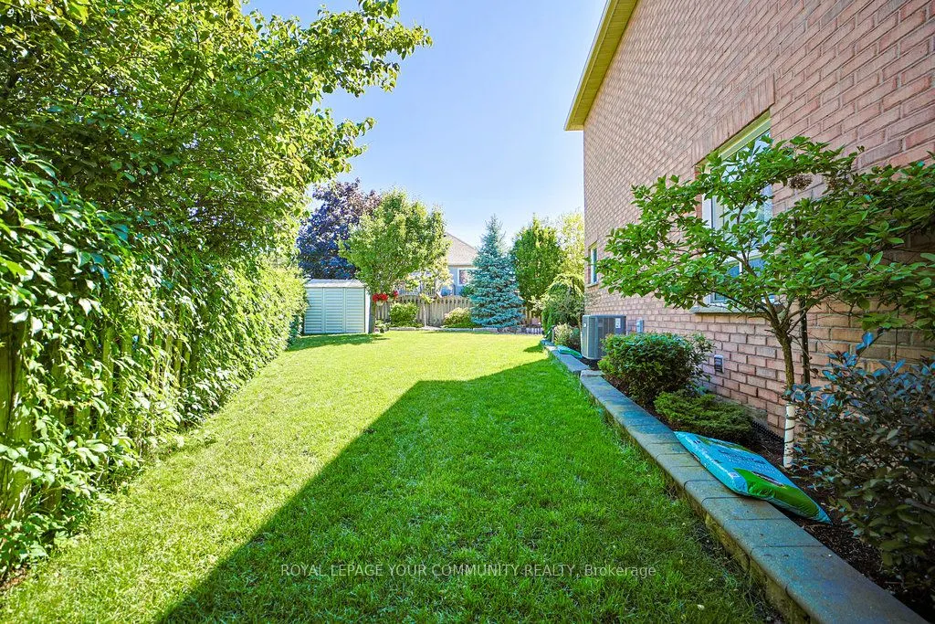 17 Sturgess Crescent