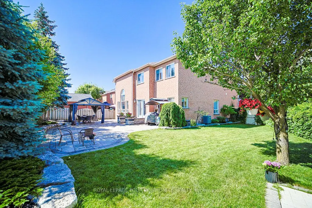 17 Sturgess Crescent
