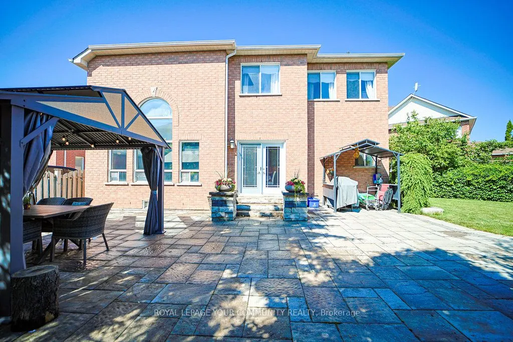 17 Sturgess Crescent
