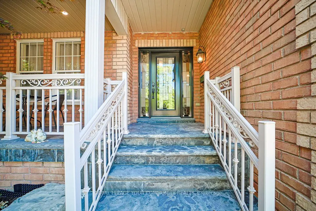 17 Sturgess Crescent