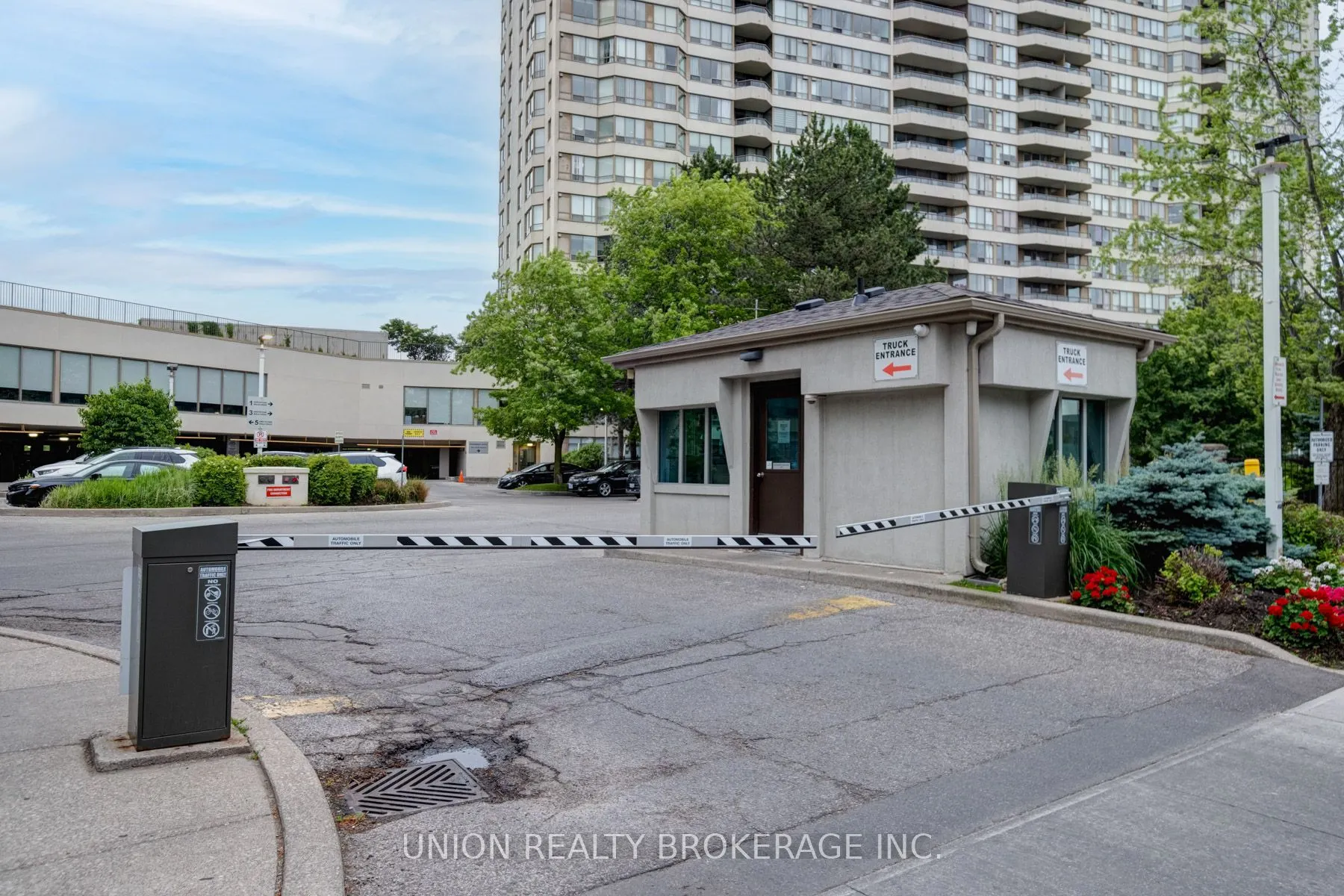 5 Greystone walk Drive, #1216