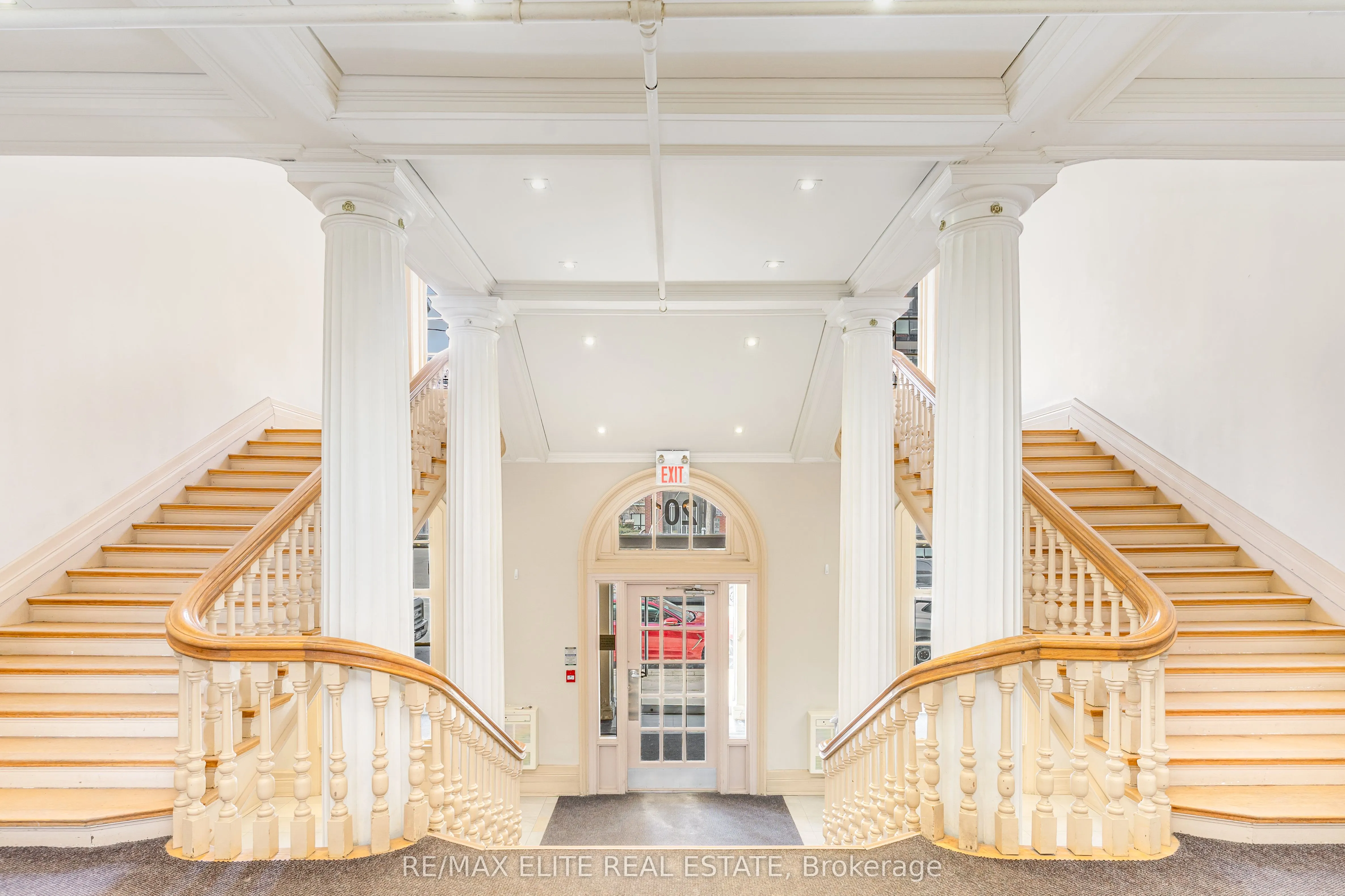 201 Carlaw Avenue E, #412