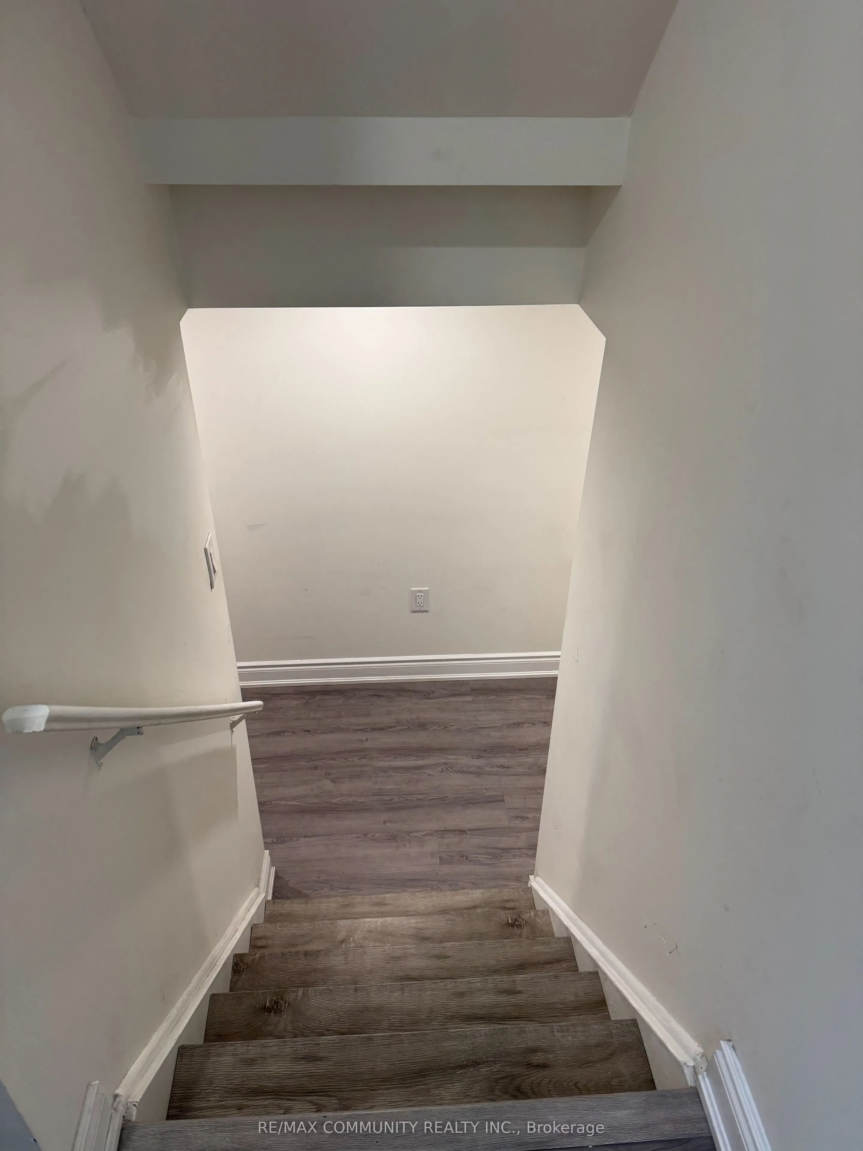33 Decourcy-Ireland Circle
