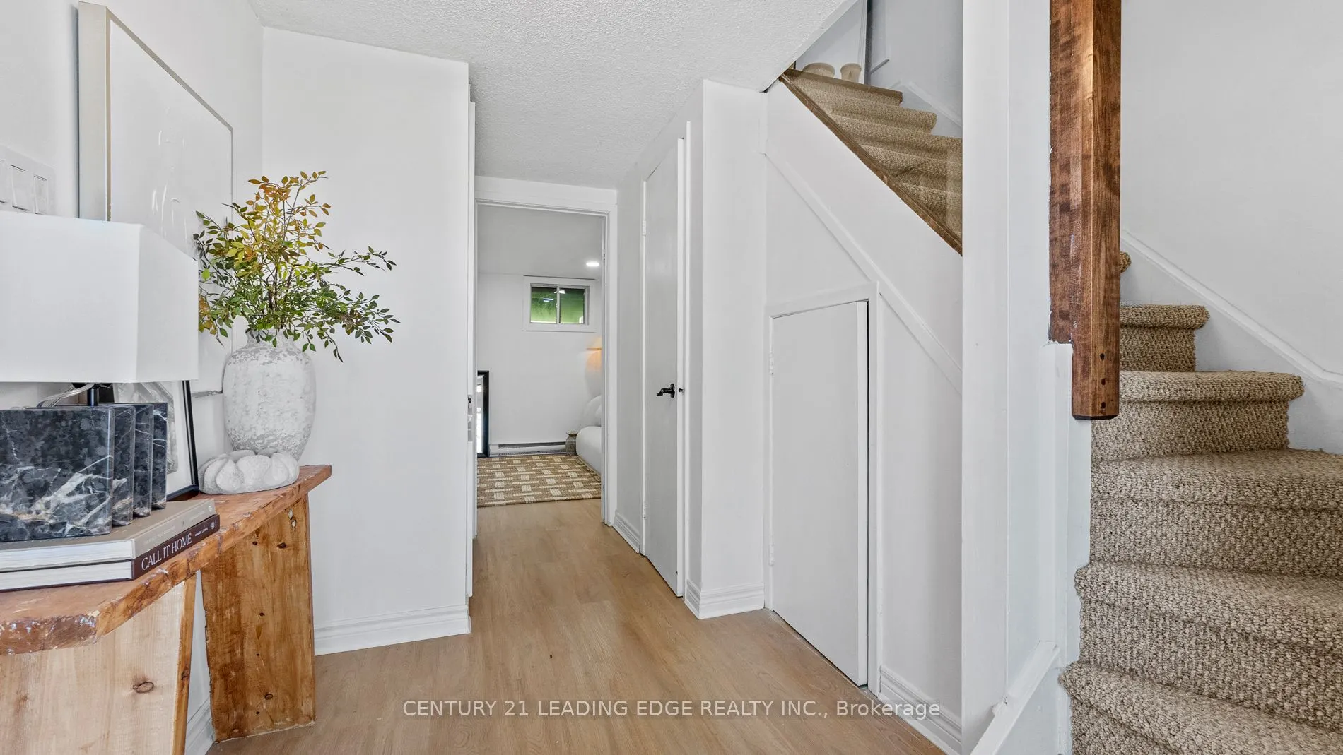 909 King Street W, #6