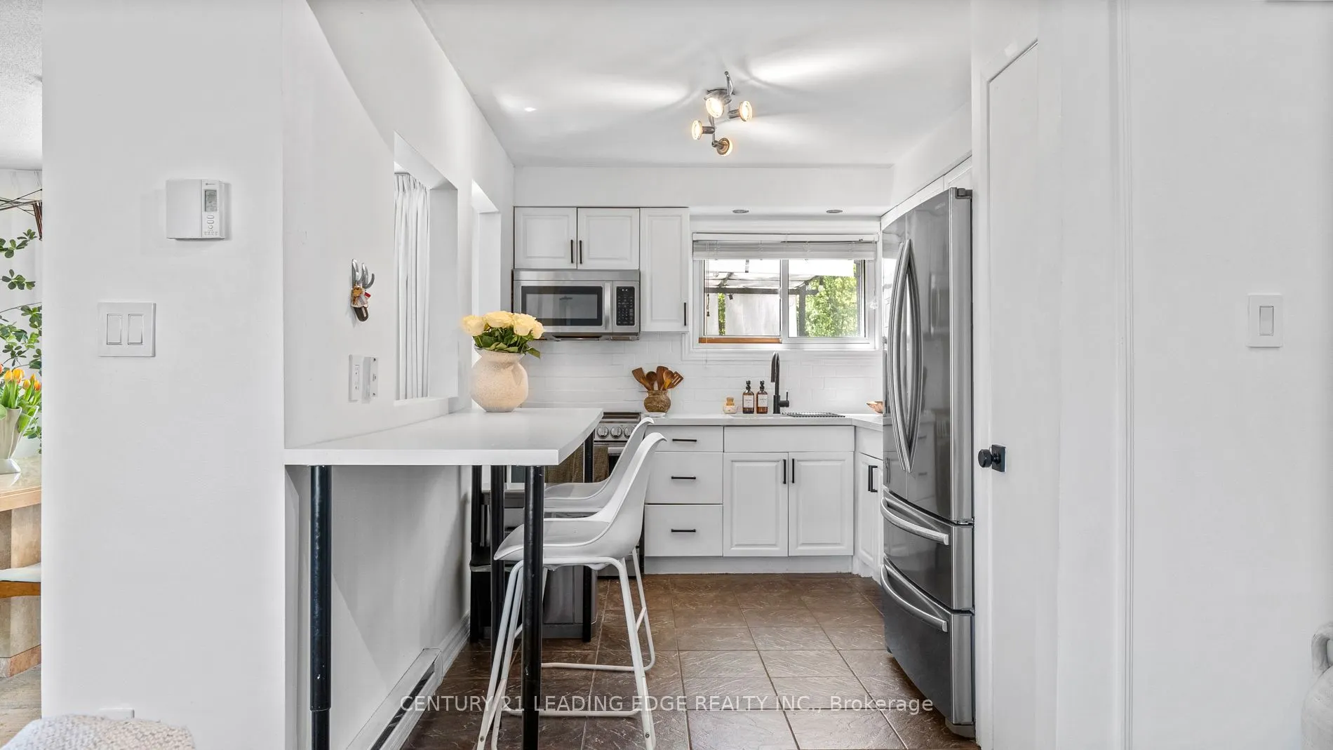 909 King Street W, #6