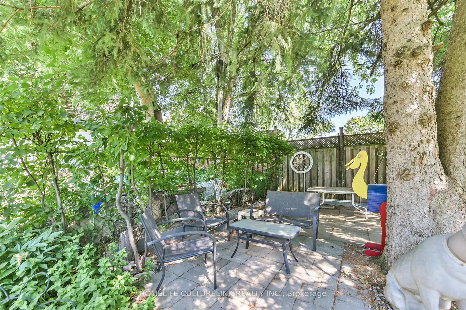 27 Anticosti Drive