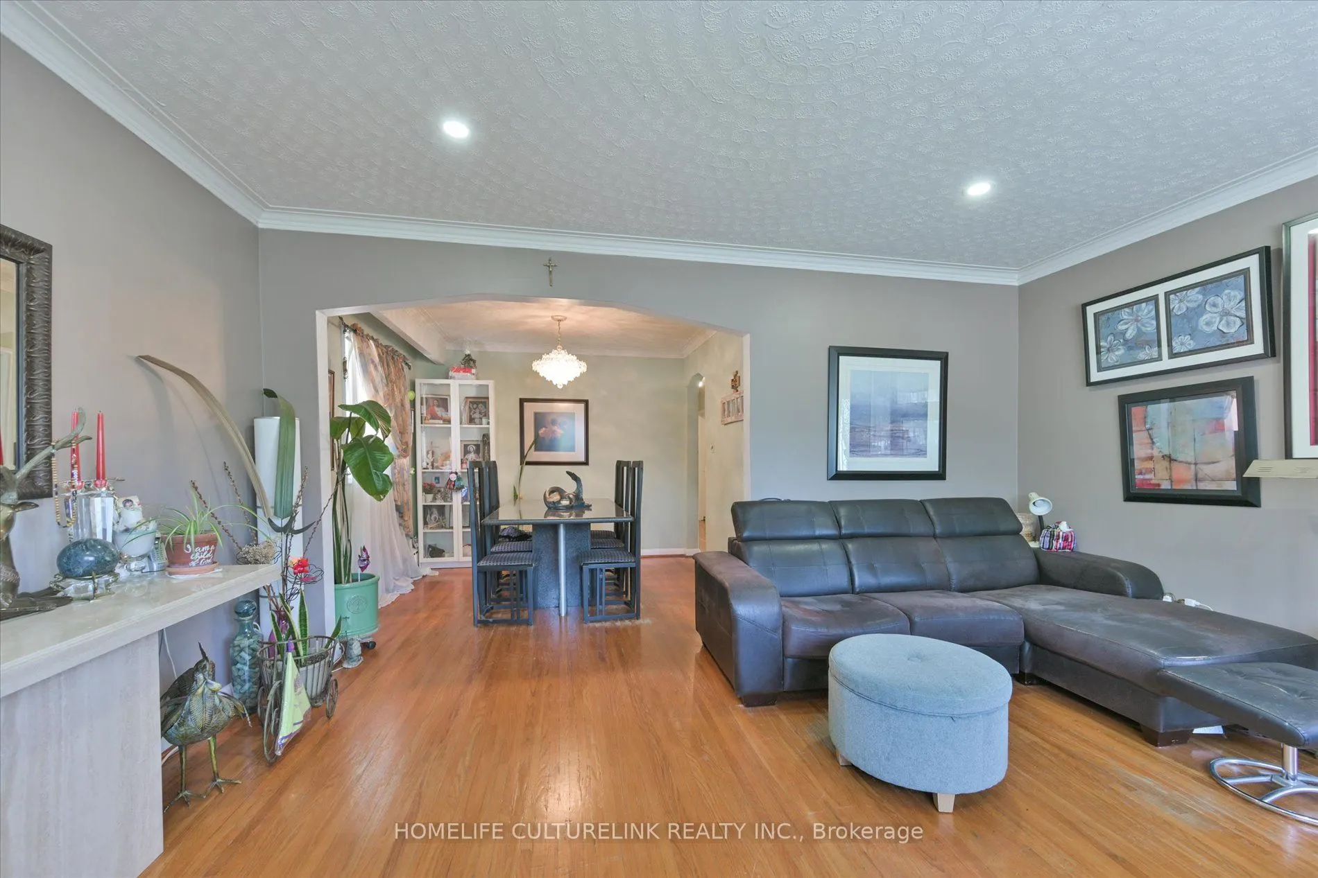 27 Anticosti Drive
