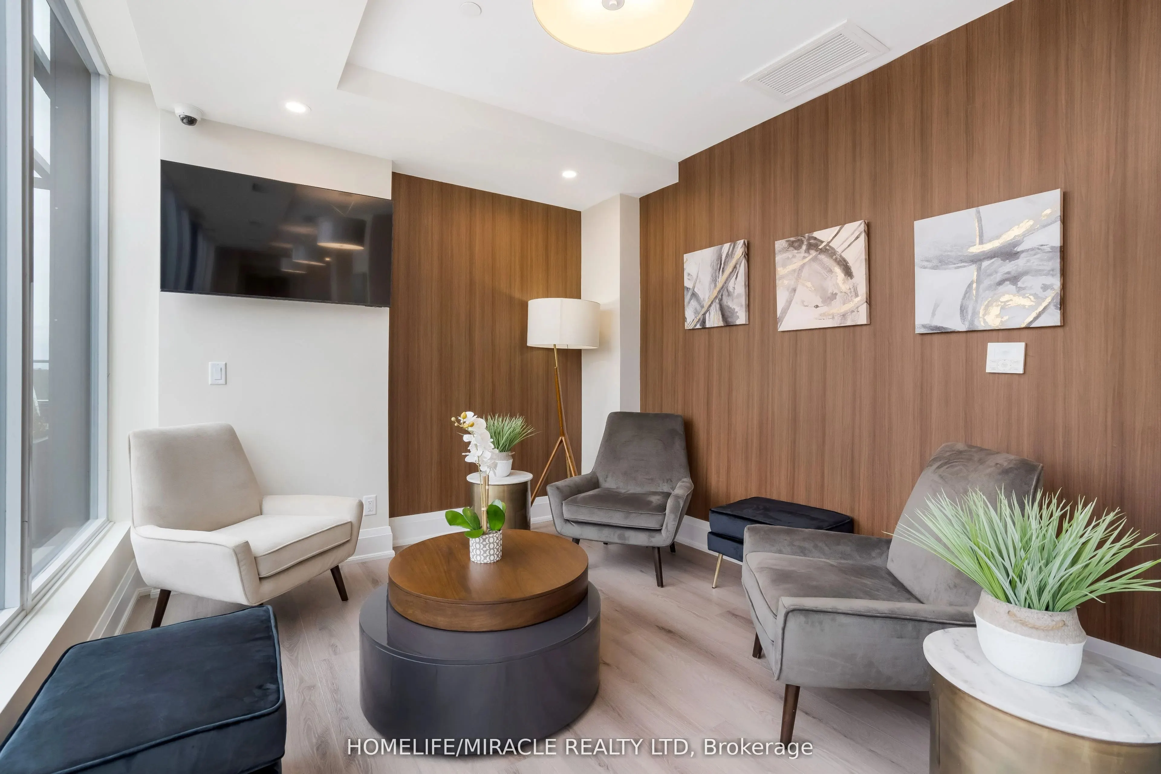 1316 Kingston Road, #201