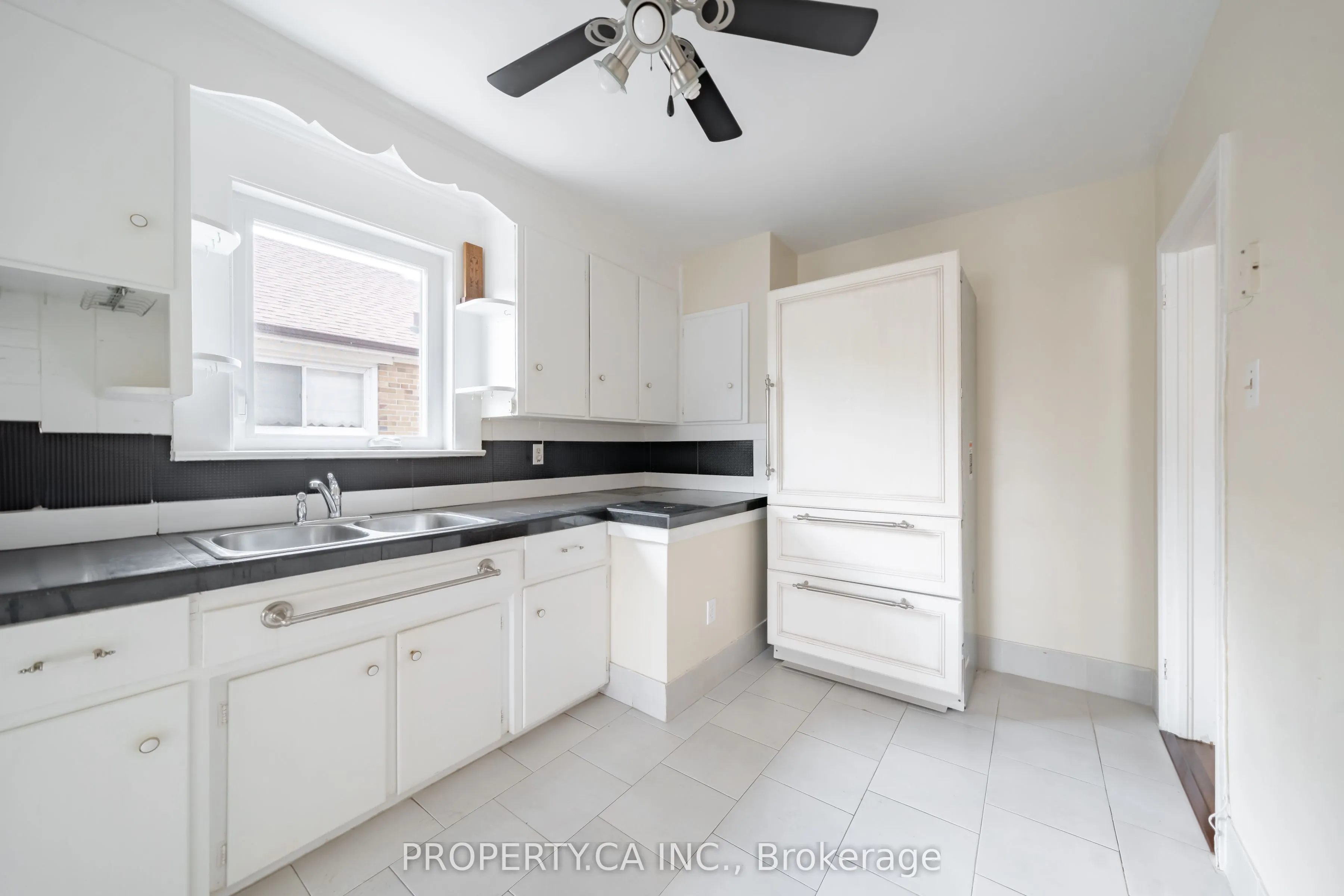 1592 Pharmacy Avenue