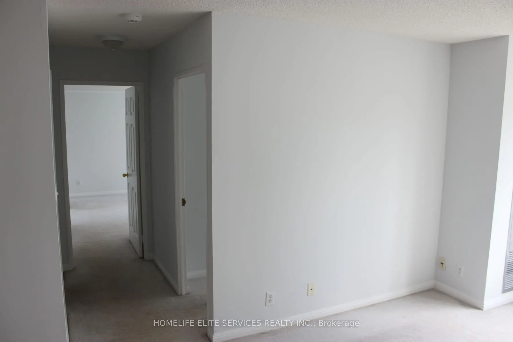 11 Lee Centre Drive, #1615