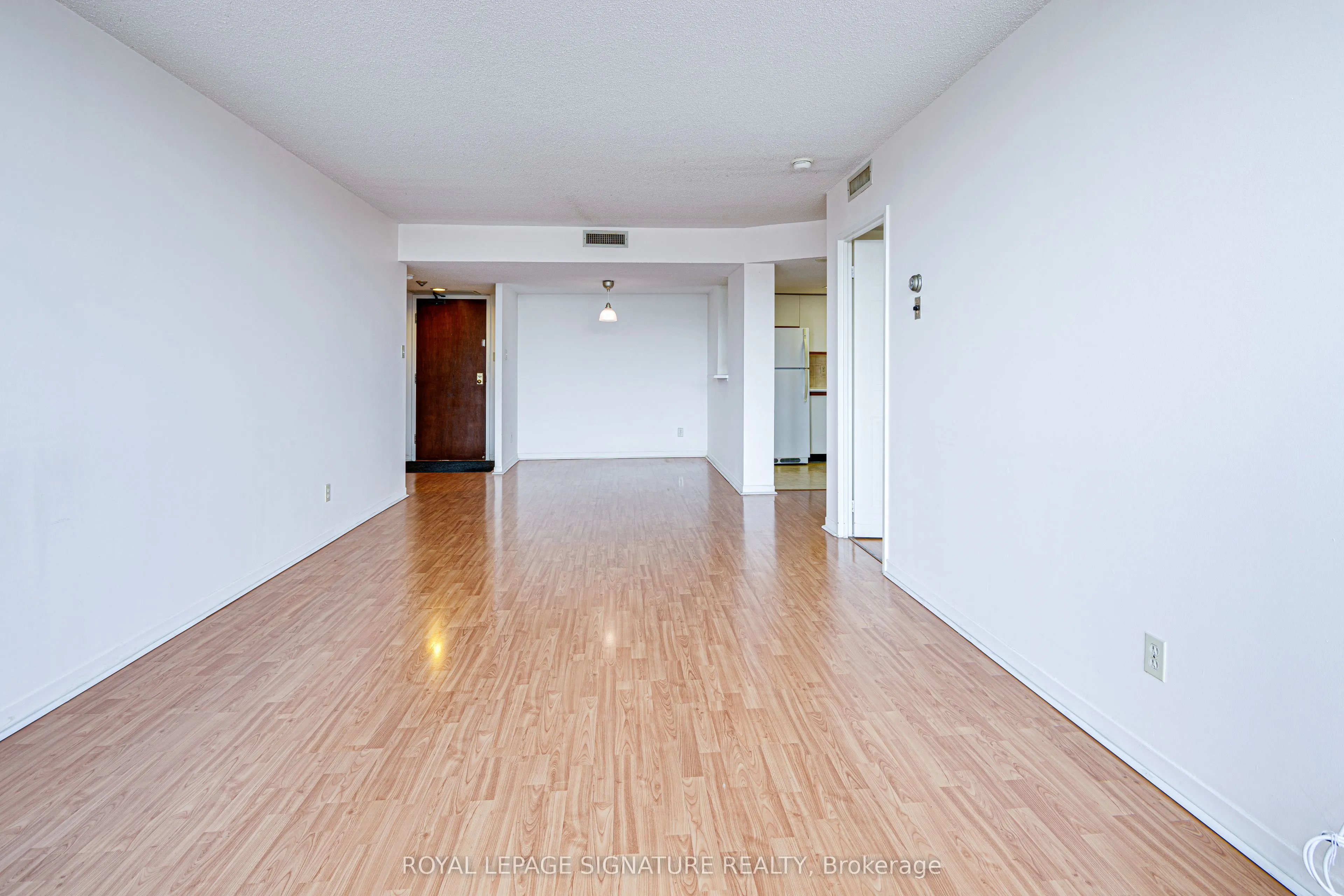 150 Alton Towers Circle, #405