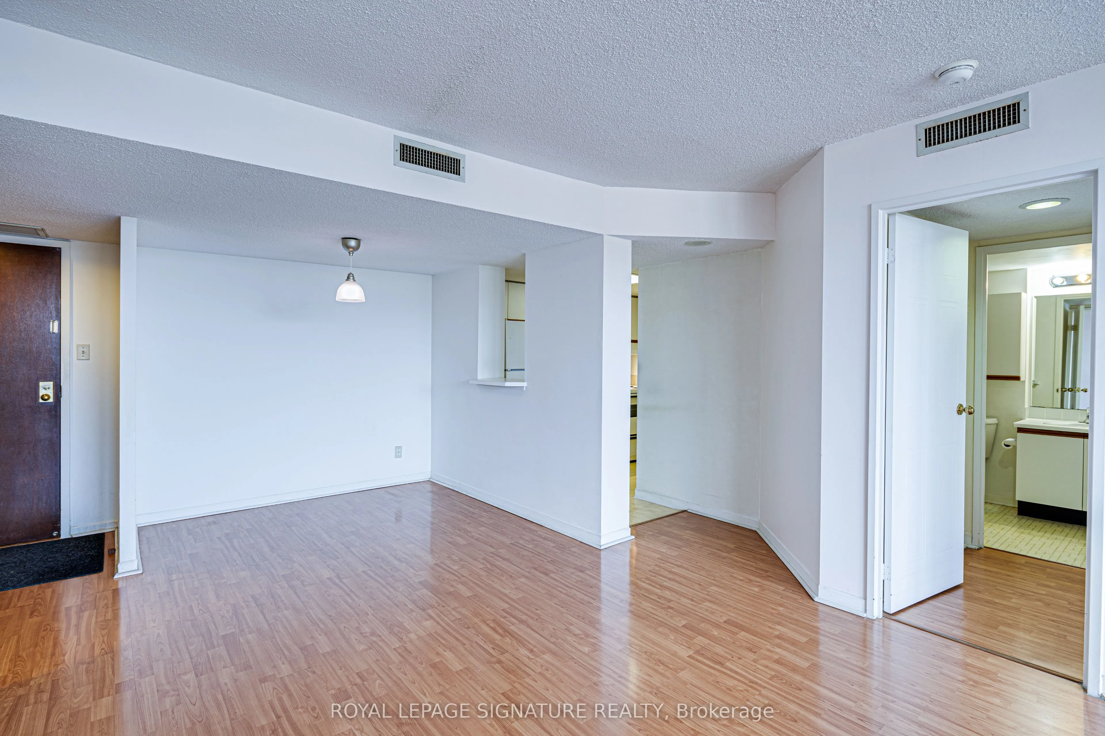 150 Alton Towers Circle, #405