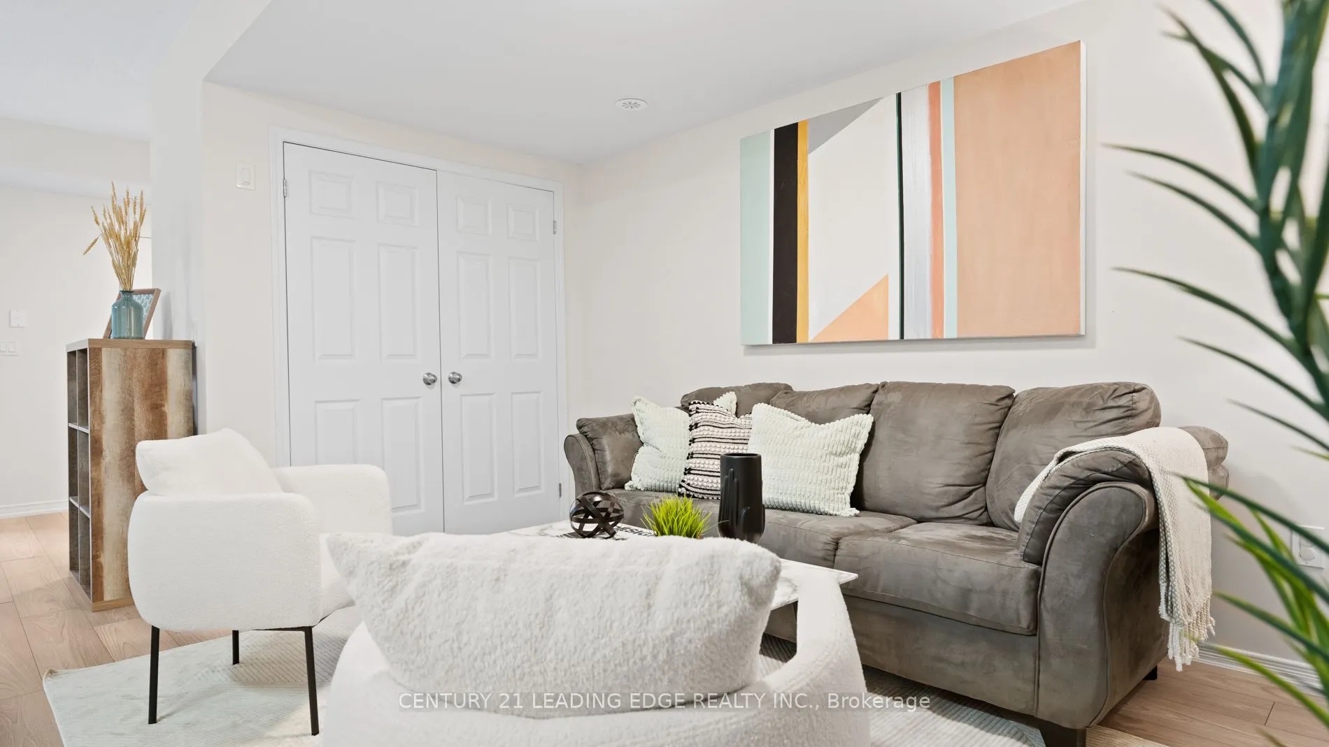8835 Sheppard Avenue E, #112