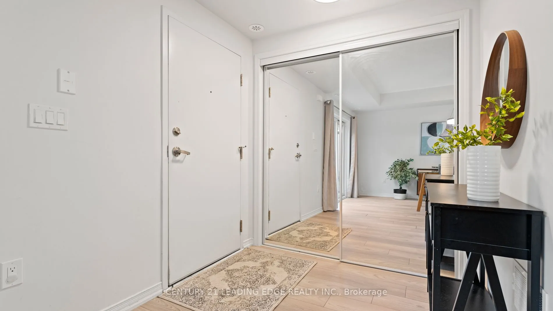 8835 Sheppard Avenue E, #112