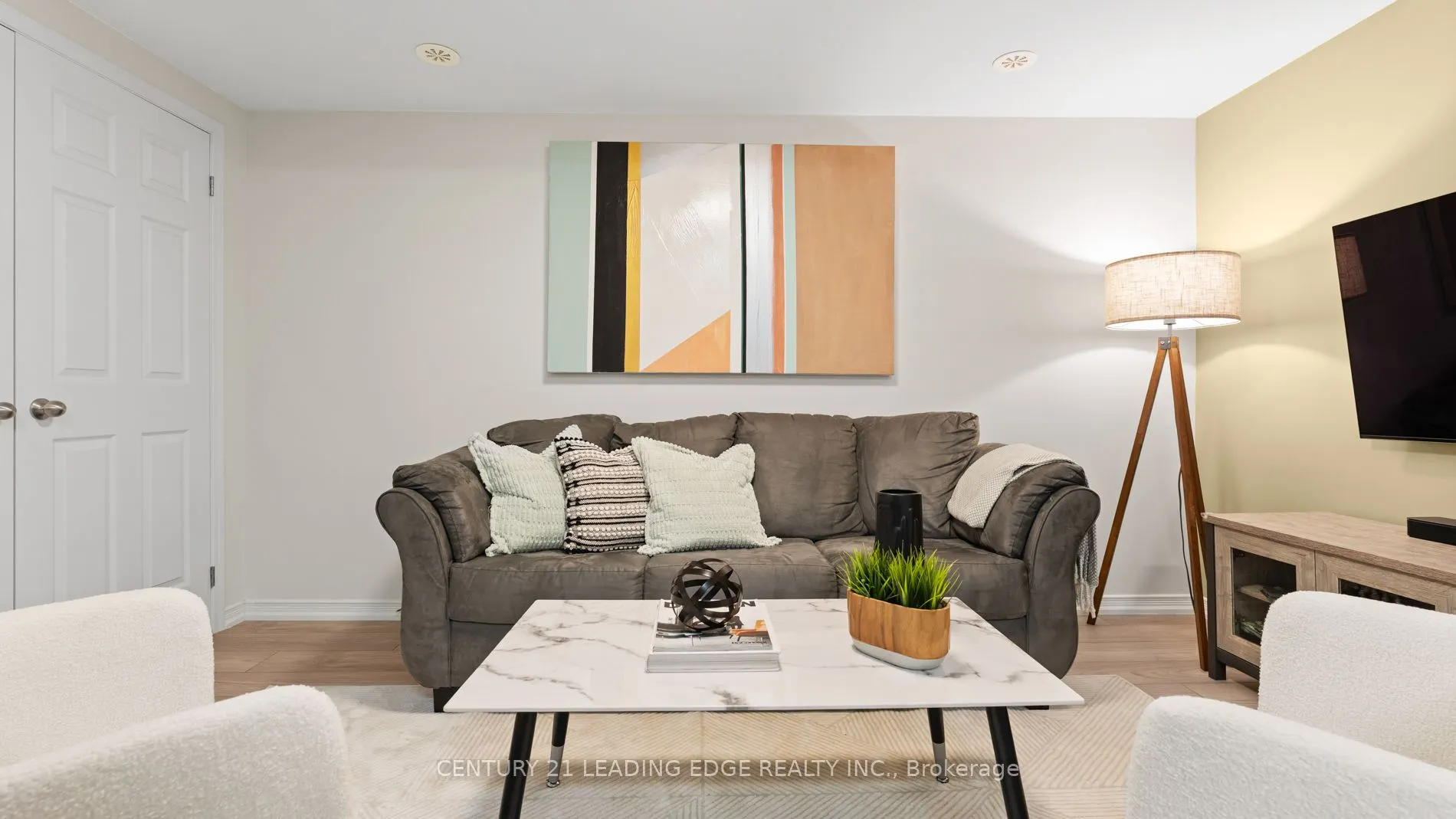 8835 Sheppard Avenue E, #112