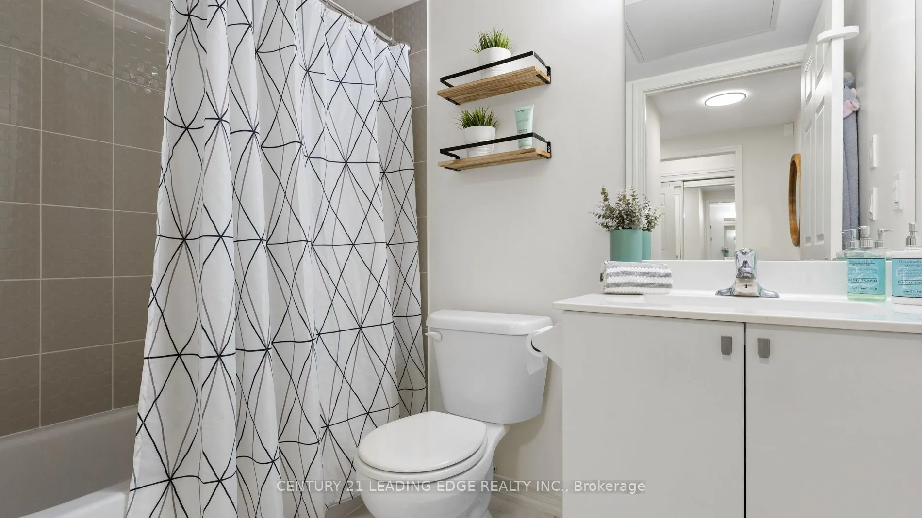 8835 Sheppard Avenue E, #112