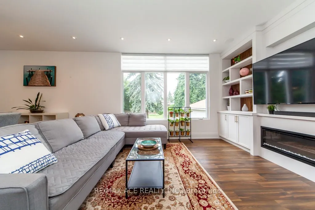 44 Muir Drive
