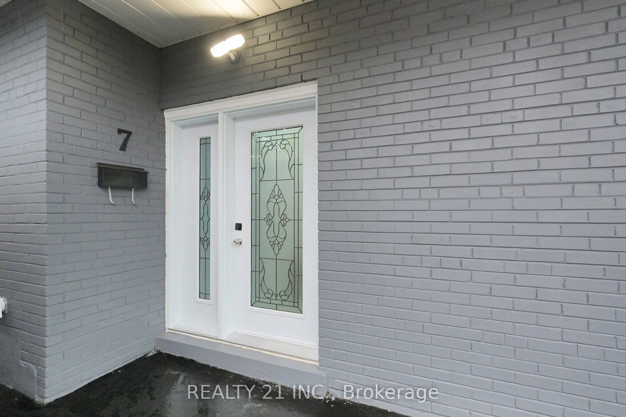 7 Stoney Creek Drive