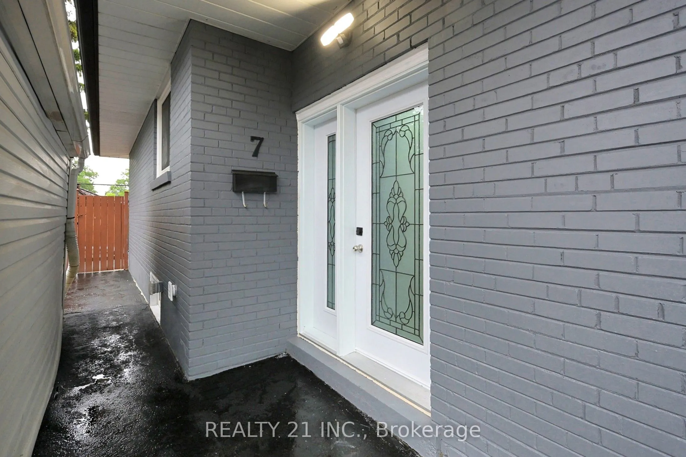 7 Stoney Creek Drive