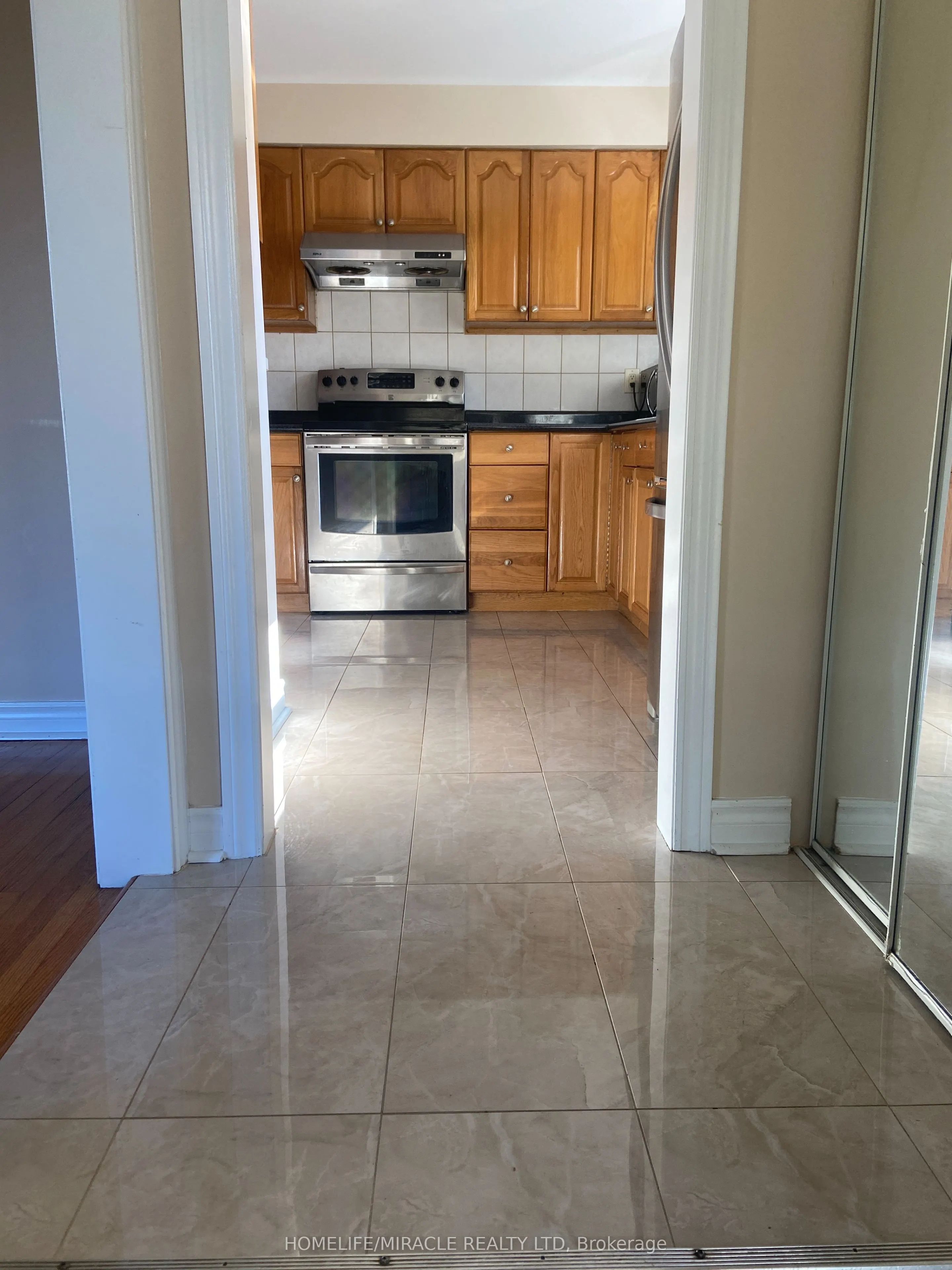 35 Stoneton Drive E, #Main Floor